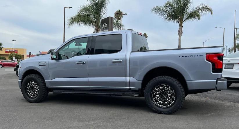 Ford F-150 Lightning Range Impact of Aftermarket Off-Road Wheels and Tires on the Ford F-150 Lightning [Motortrend] 013-2022-Ford-F-150-Lightning-Wheels-And-Tires copy