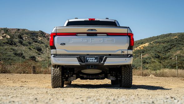 Ford F-150 Lightning Toyo Open Country A/T III EV Tires Launched: Charge Up Your Adventure 043-Ford-Lightning-EV-Toyo