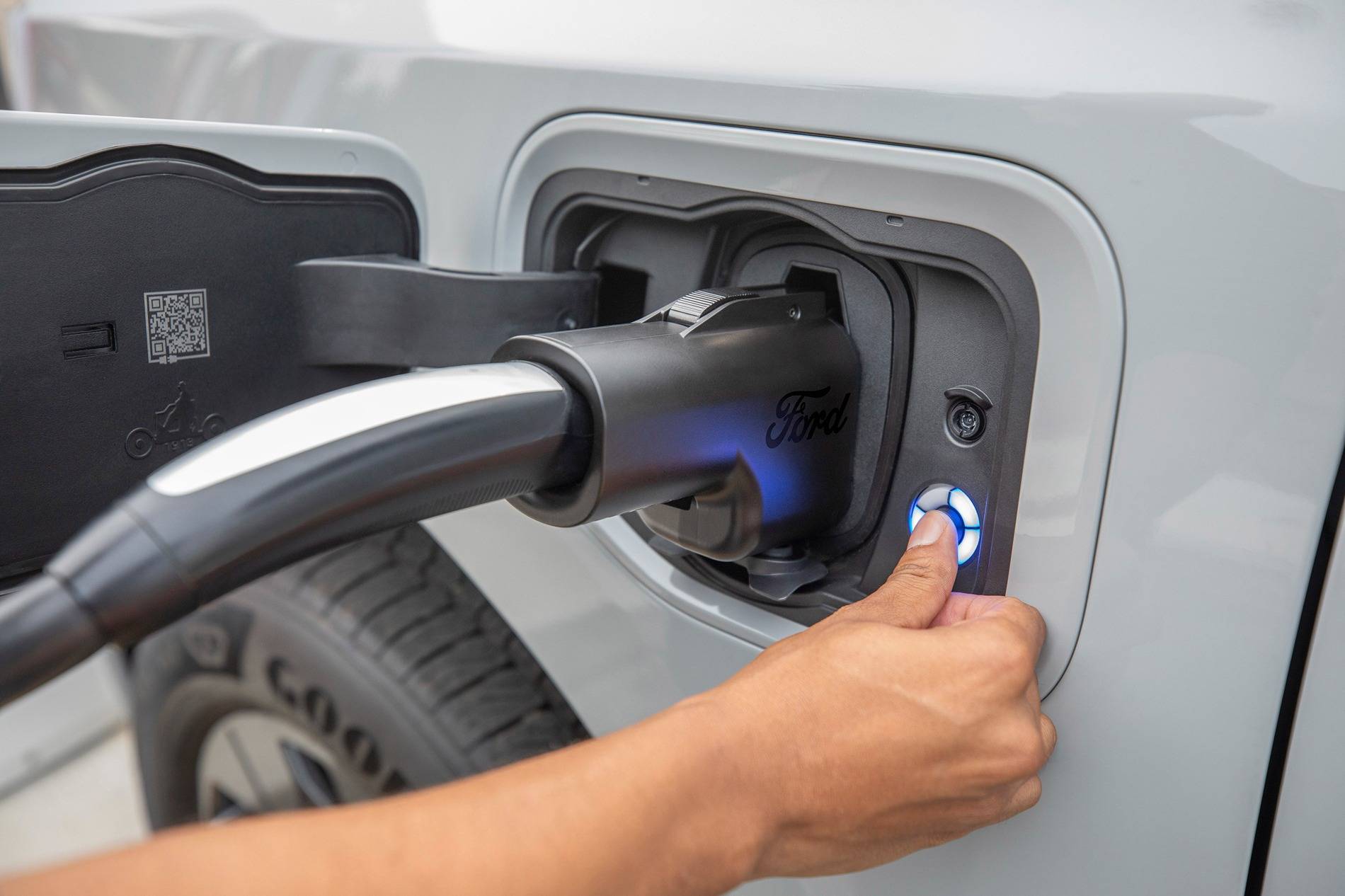 Ford F-150 Lightning Announcing: Expanded Charge Settings – Take Control of Your Charge 06 - Charge Status Indicator