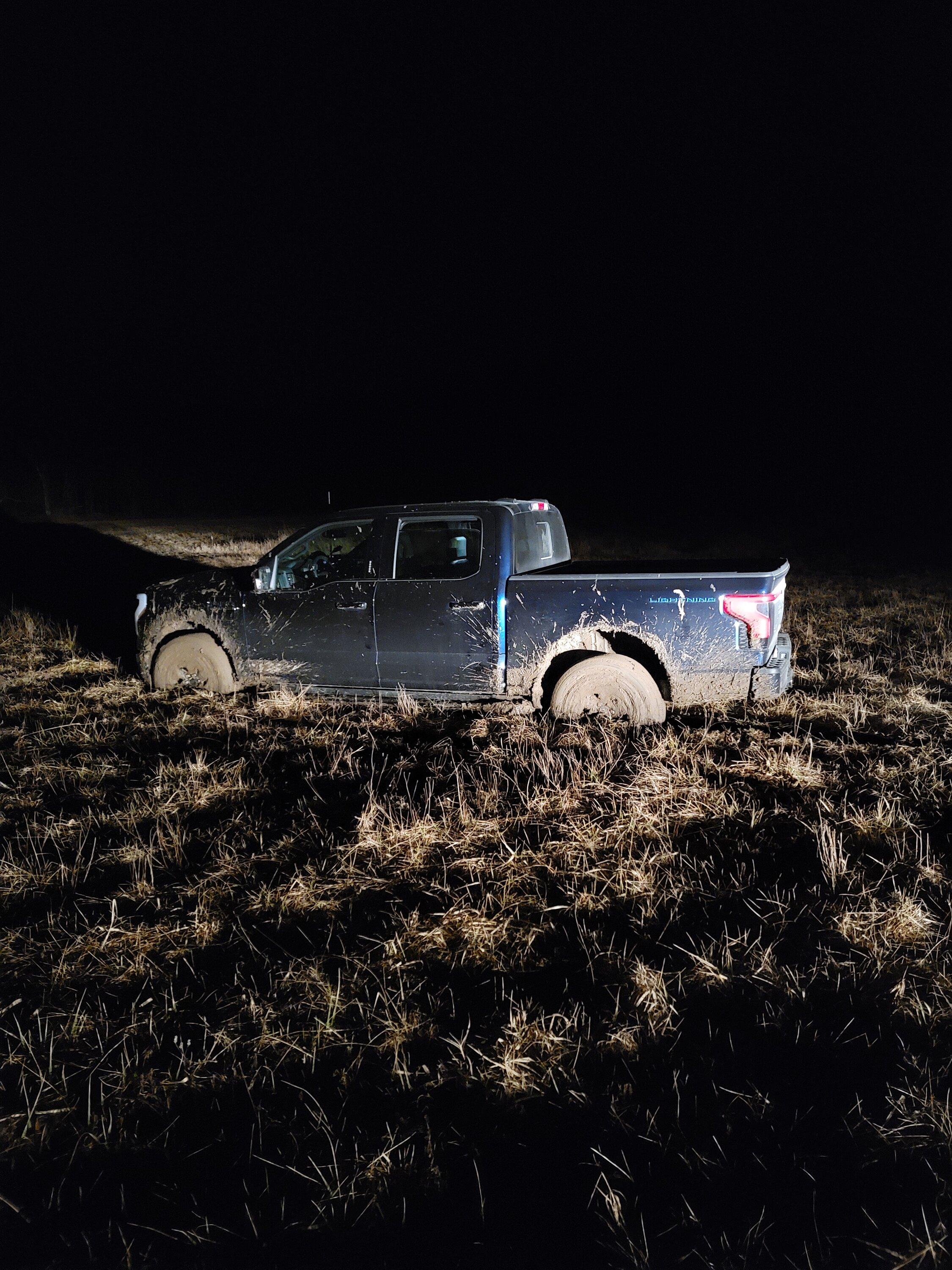 Ford F-150 Lightning Pics of Lightning Trucks Doing Truck Things. Got Any? 📸 07007D9A-41DA-45D1-907D-210C66479A73