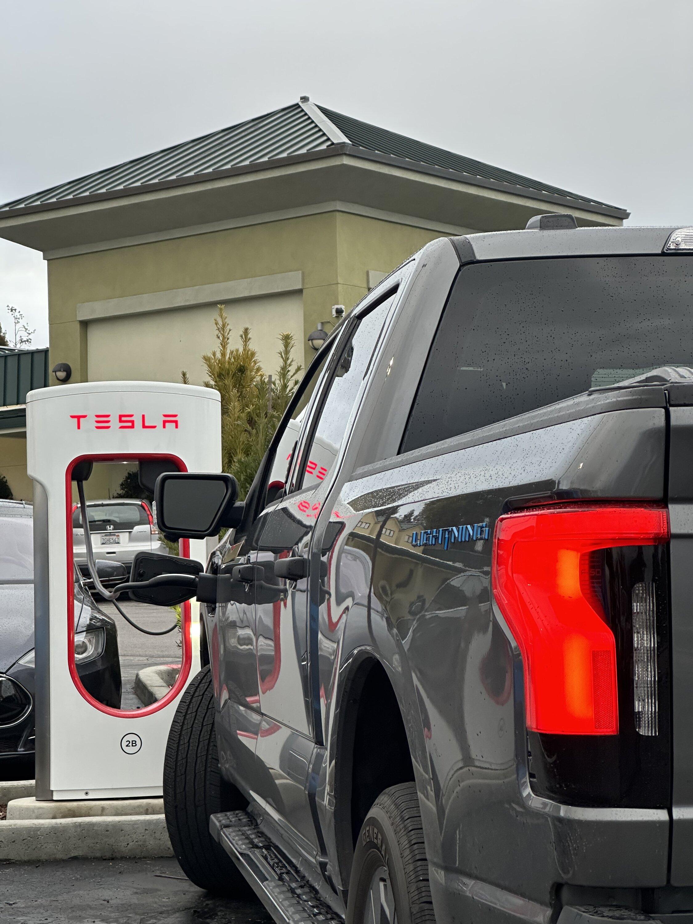 Ford F-150 Lightning Tesla Supercharger Membership Launched @ $12.99 / month. First video of Lightning charging at Supercharger CCS Magic Dock 0BB34E35-FCEA-4192-B929-6BAA7652C764