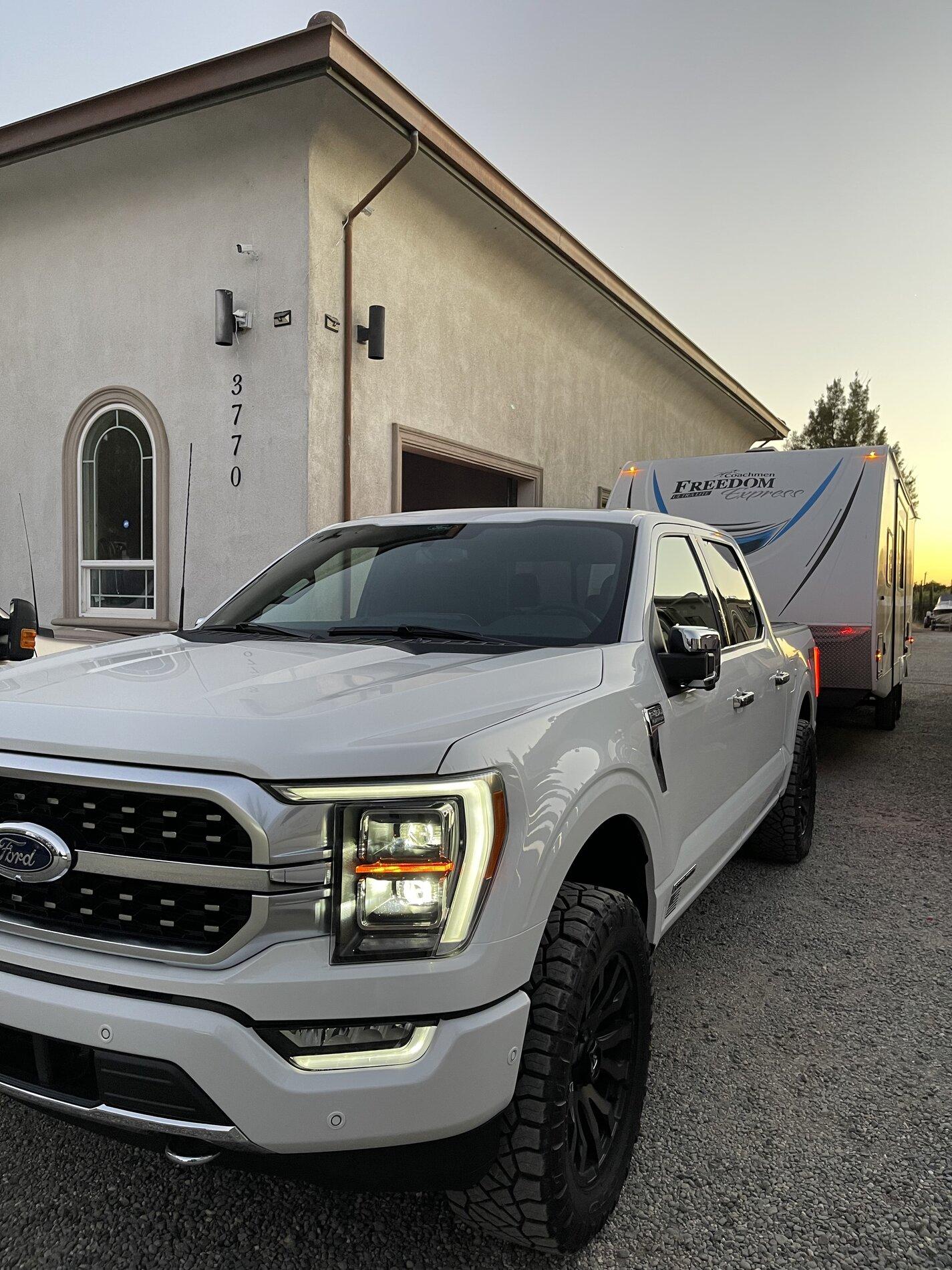 Ford F-150 Lightning Towed 7,500 lbs through mountains w/ 2021 F-150 Platinum Powerstroke 3.0L Diesel 0C8788C4-B216-4684-A385-626CE3E77100