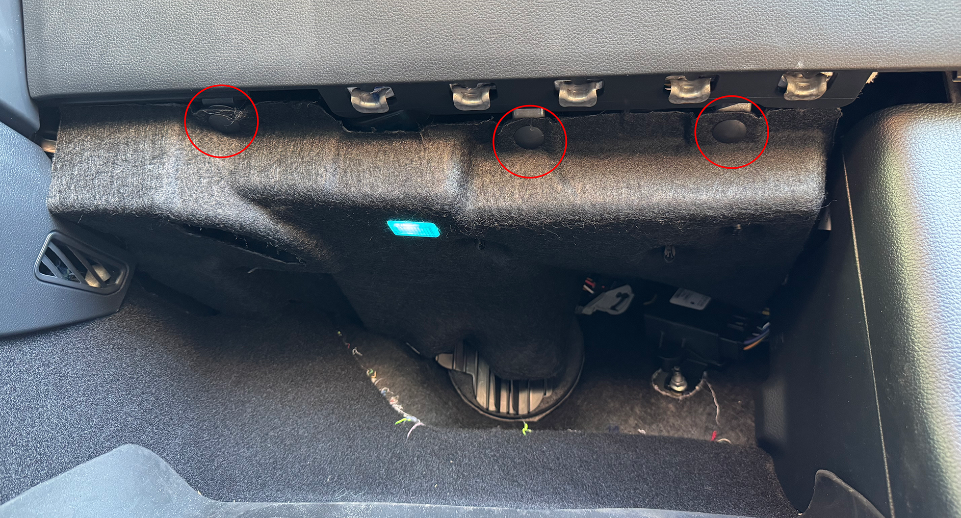 Ford F-150 Lightning How to toggle the AVAS/PAC on/off with a physical switch - DIY tutorial 1