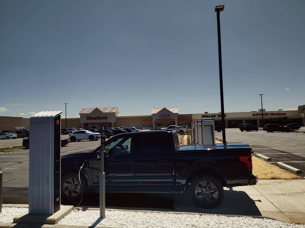 Ford F-150 Lightning First one to charge at the NEW Rivian Charger station at the NC Outer Banks Mall! 1000012320