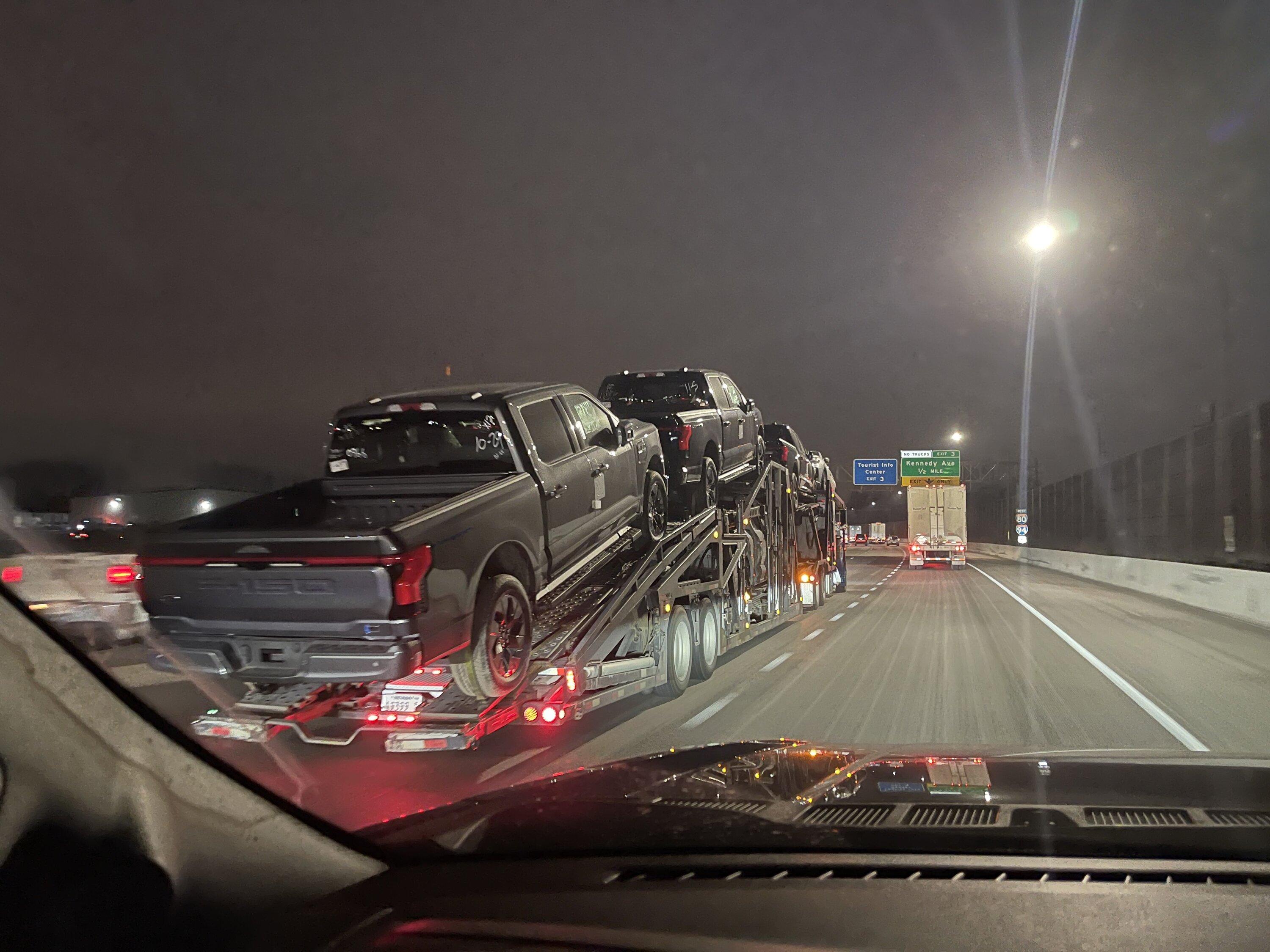 Ford F-150 Lightning Pack of Lightnings spotted on the way to delivery in Chicago area 1159715E-CE4F-41B2-8E7D-1557C1E3078F