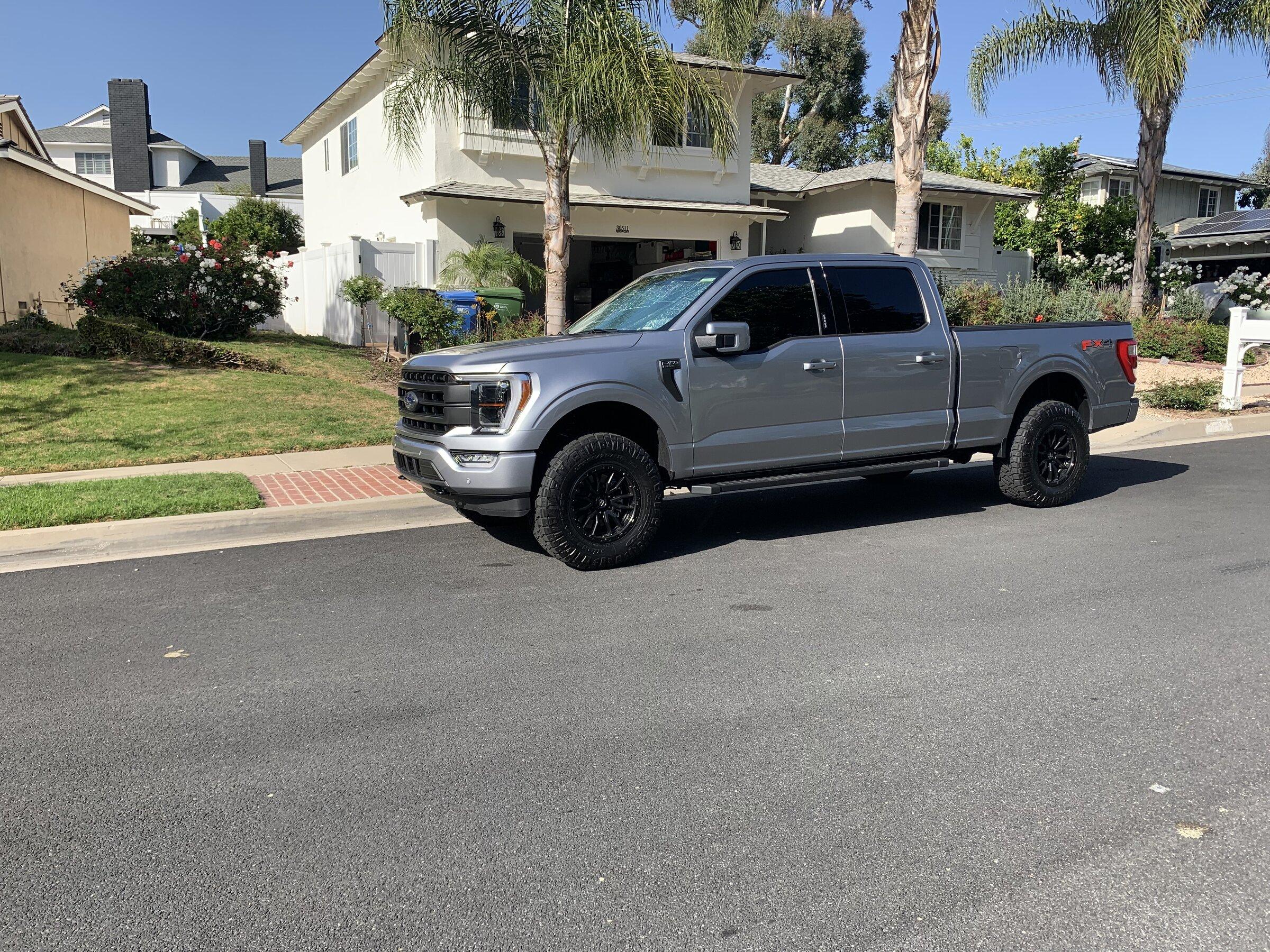 Ford F-150 Lightning Did Falcon sport/haul shocks. Couple pics. 15EDA9C8-51B6-4446-9B6A-F180A501BC2E