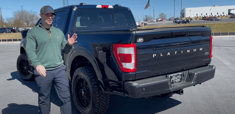 Ford F-150 Lightning Paint the tailgate on a Platinum? 1615129007890