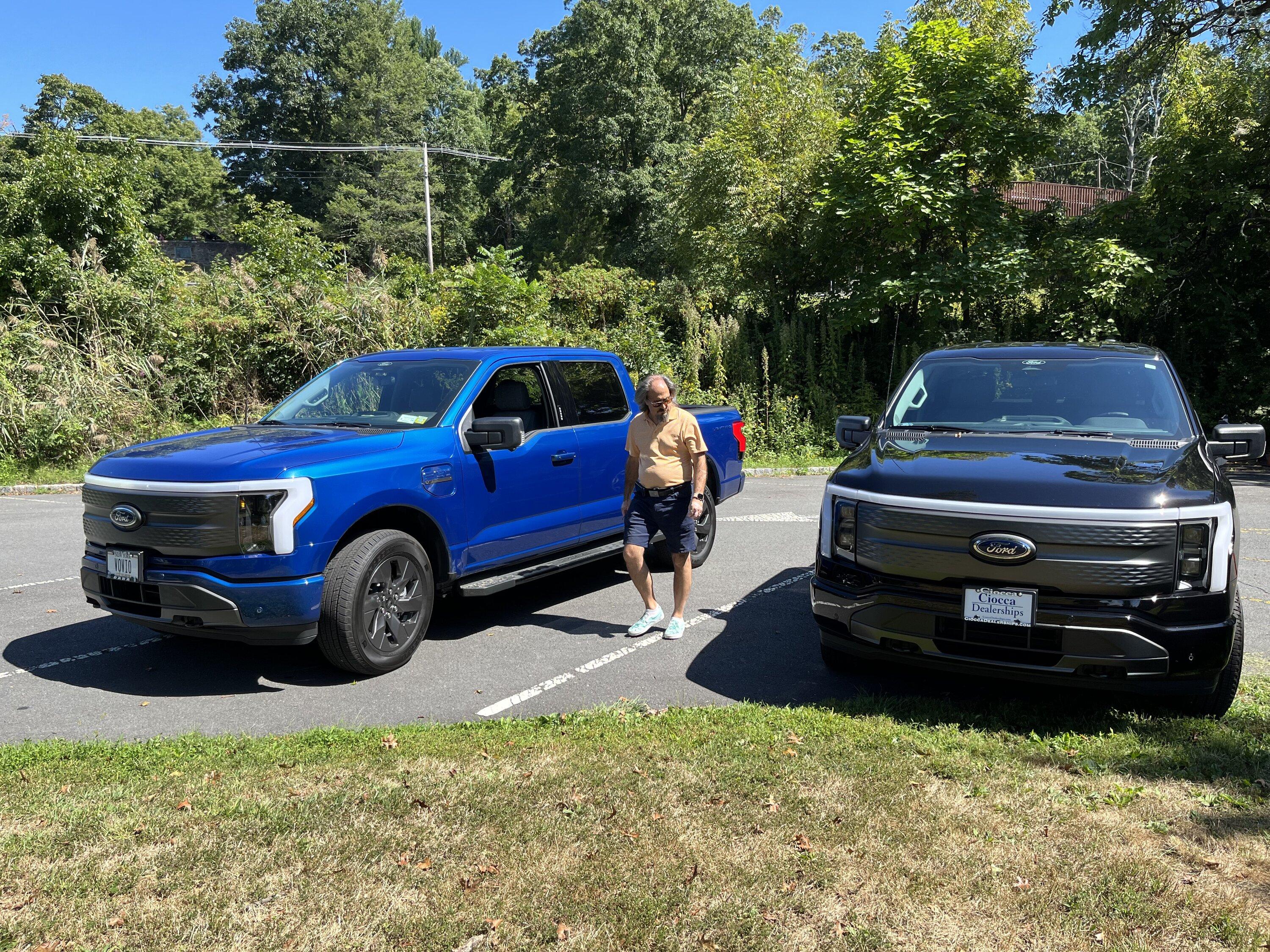 Ford F-150 Lightning Spotted Black XLT at Washington's Crossing today 1662862530946