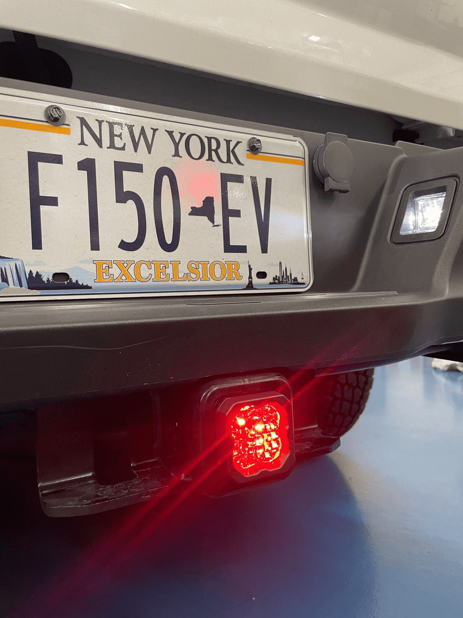 Reverse Pro (LED Hitch Light)