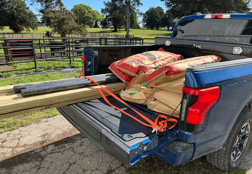 Ford F-150 Lightning Pics of Lightning Trucks Doing Truck Things. Got Any? 📸 1683038086900