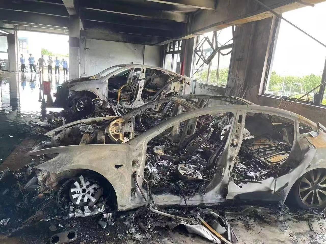 Ford F-150 Lightning Rumor: Fire in Tesla repair center in Suzhou China 16EF5F92-3BFB-433B-AD9F-1E88490DCBC3