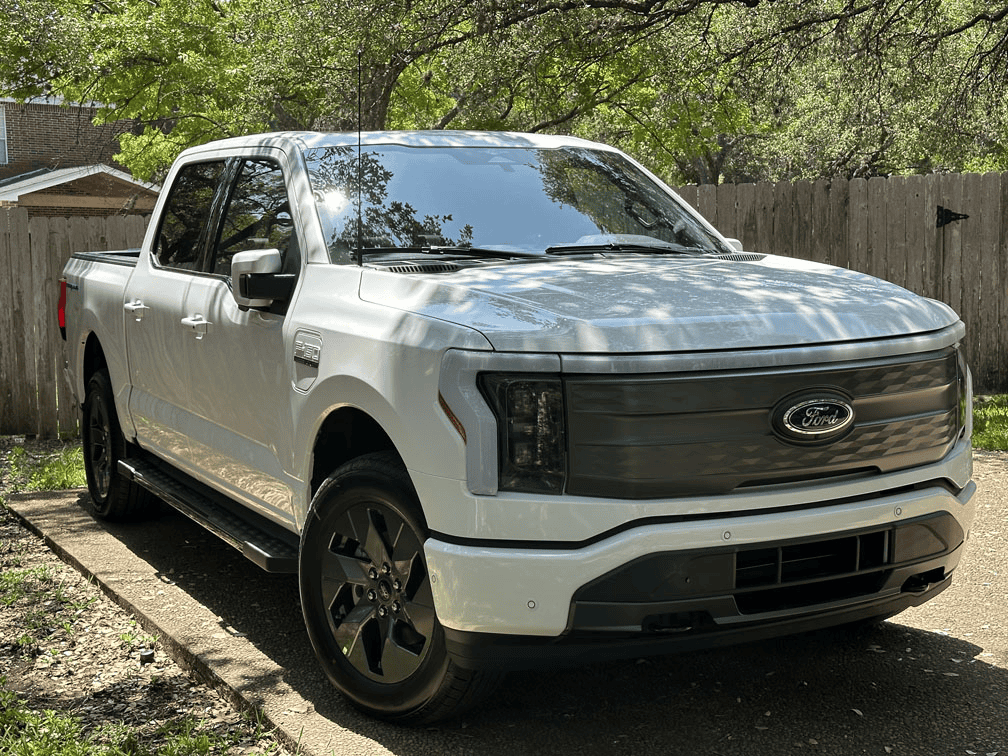 Ford F-150 Lightning OXFORD WHITE F-150 Lightning Photos & Club 1701981165660