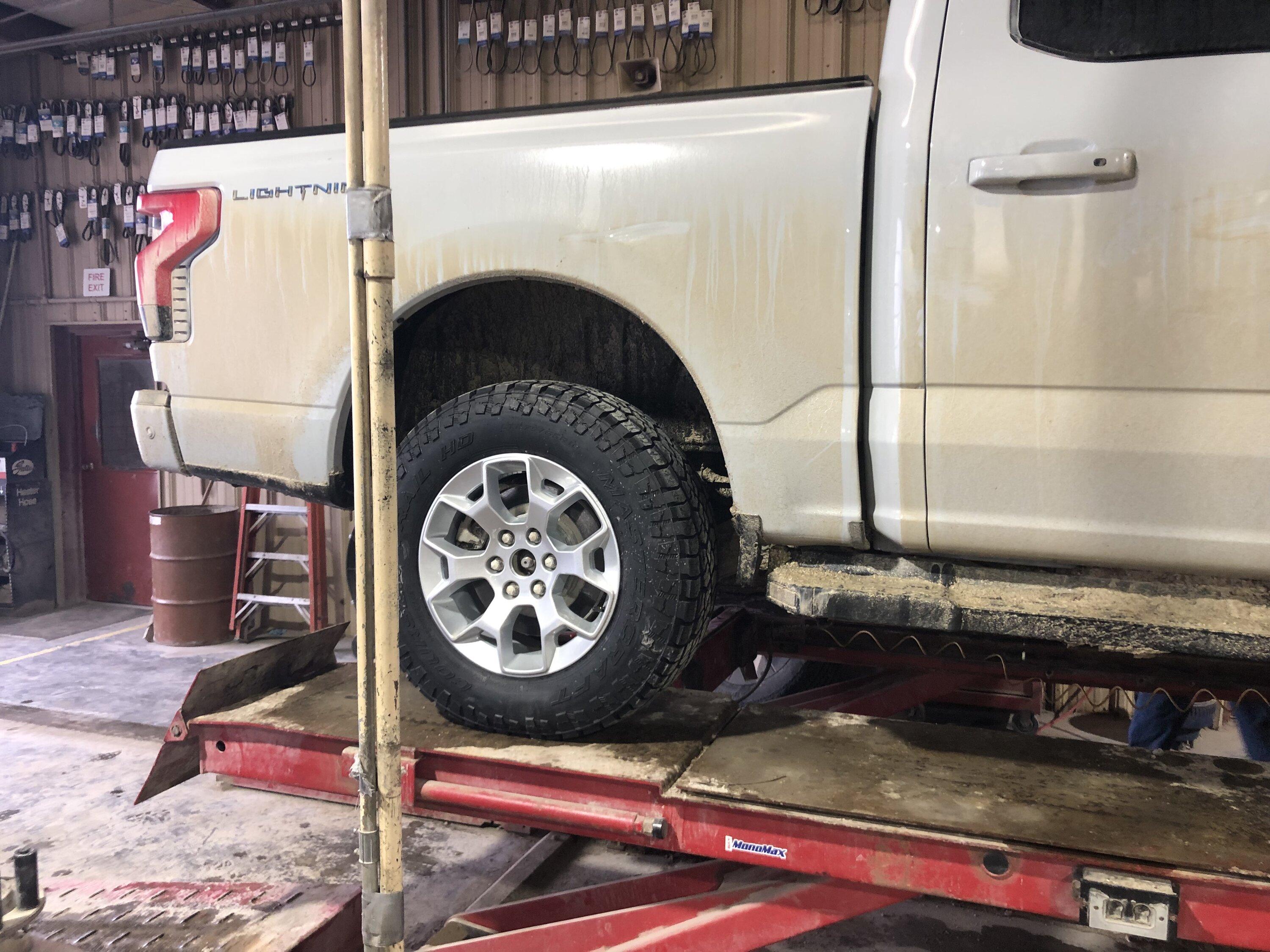 Ford F-150 Lightning Trouble w/ 20" Lariat rims getting out of balance in snow/mud/ice 1706325031536