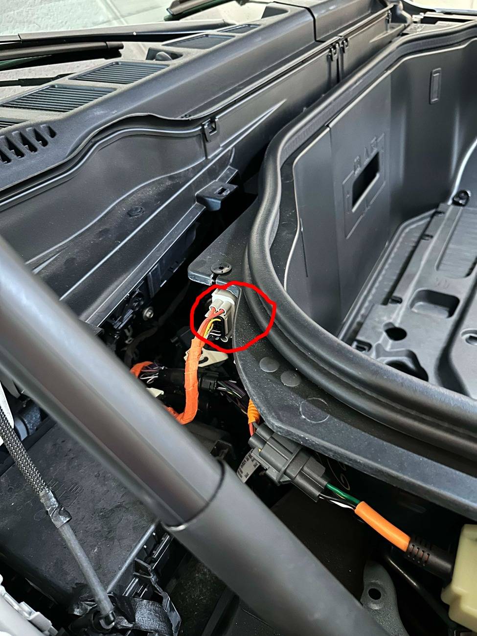Ford F-150 Lightning Frunk Sensor Wiring - Anyone Know What Wires in Following Connector Do? 1753313673032-pw