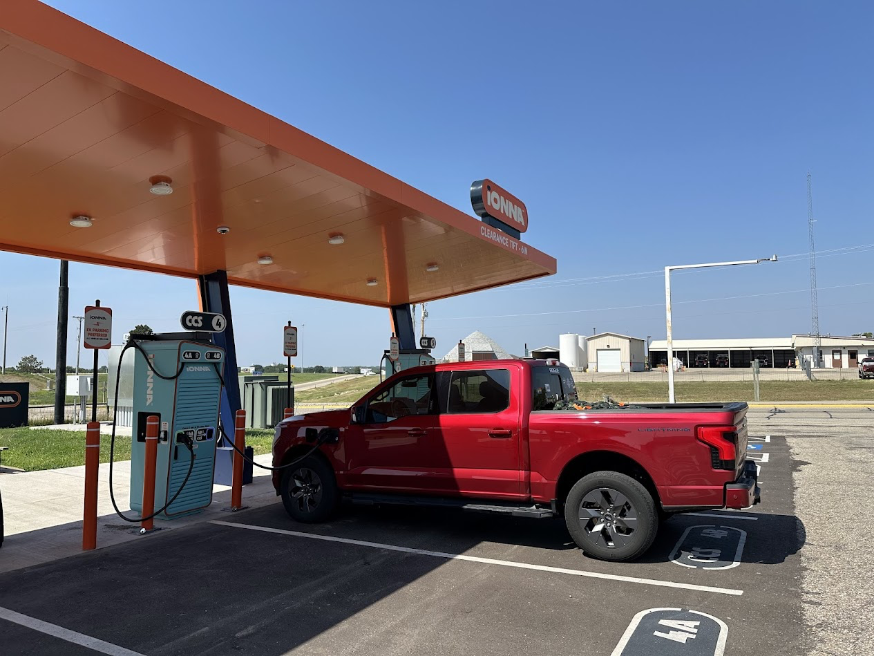 Ford F-150 Lightning Philly Area to Fort Collins Colorado Roundtrip 1755014318046-4k