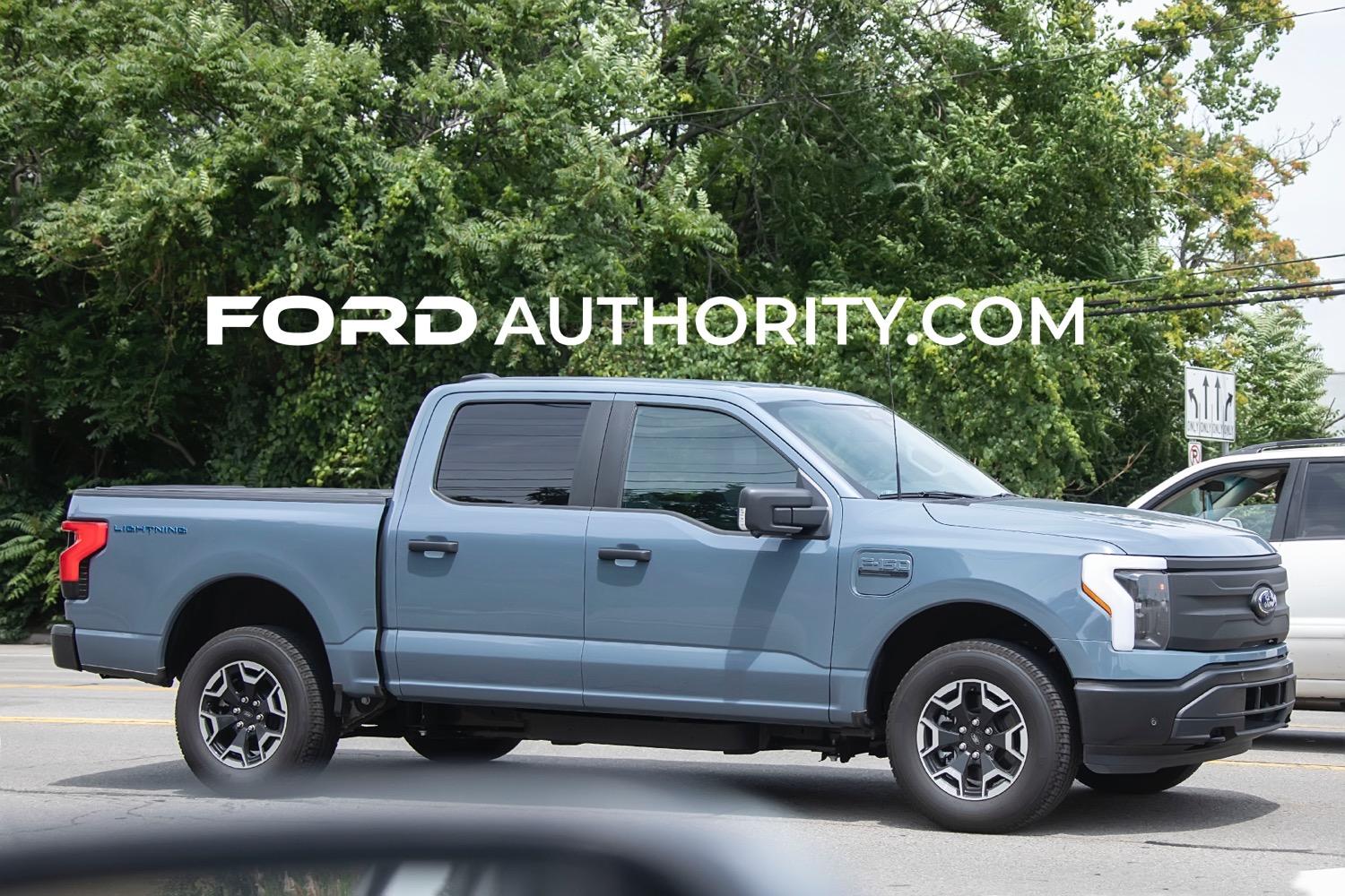 Ford F-150 Lightning 2023 Lightning New Colors: Avalanche Gray and Azure Gray Metallic (*Area 51) 1B0500D5-1E20-4541-8A4F-383CB4F5D5ED