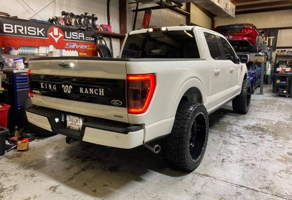 Ford F-150 Lightning Paint the tailgate on a Platinum? 2021 F-150 King Ranch painted tailgate