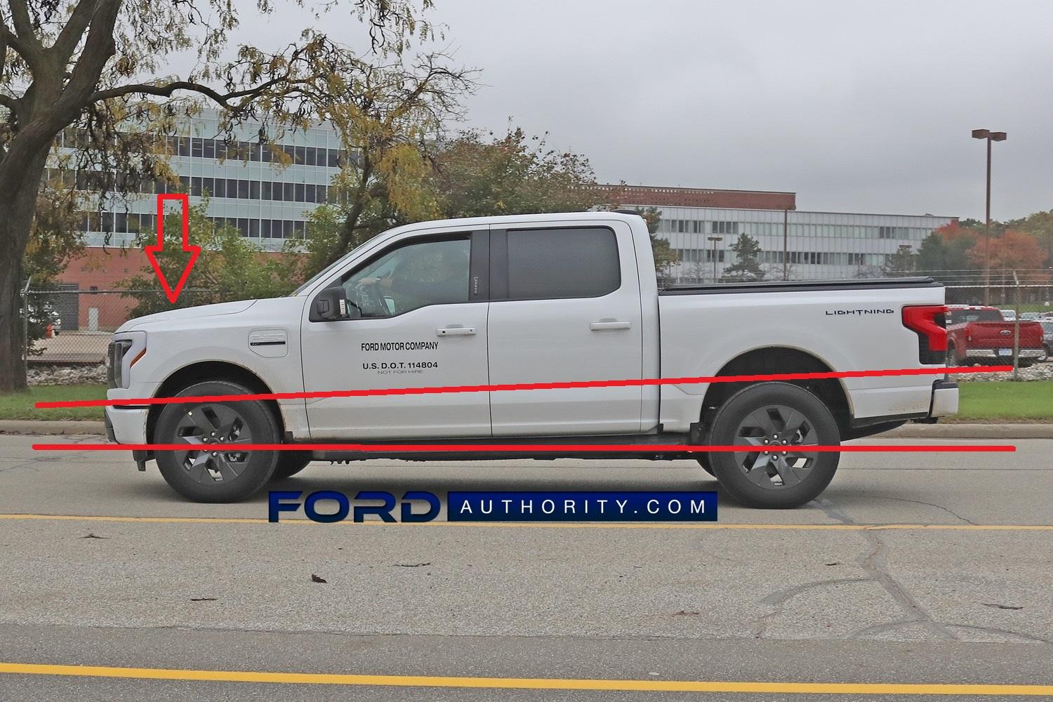 Ford F-150 Lightning Angles... 2022-F-150-Lightning-XLT-Oxford-White-On-The-Road-Photos-November-2021-Exterior-004 - angle 1