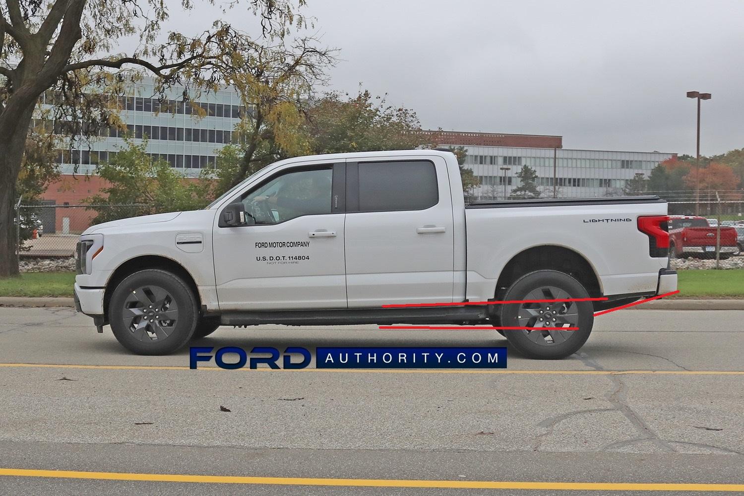 Ford F-150 Lightning Angles... 2022-F-150-Lightning-XLT-Oxford-White-On-The-Road-Photos-November-2021-Exterior-004 - angle 2