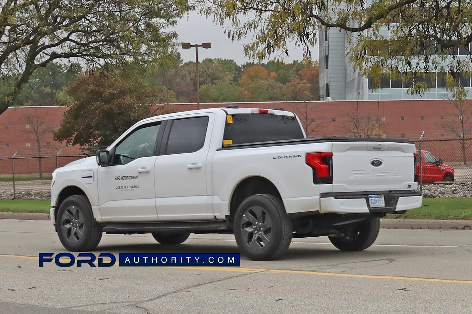 Ford F-150 Lightning OXFORD WHITE F-150 Lightning Photos & Club 2022-F-150-Lightning-XLT-Oxford-White-On-The-Road-Photos-November-2021-Exterior-006