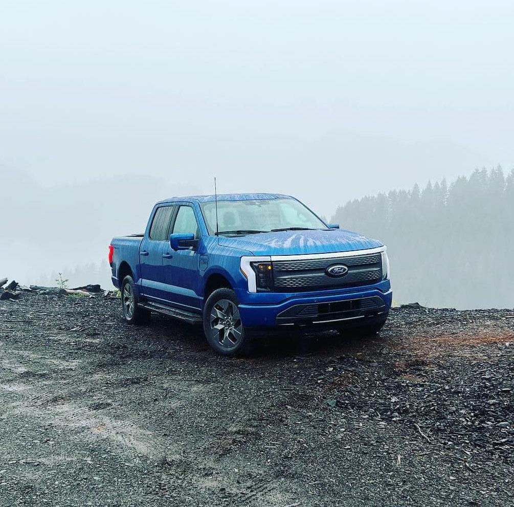 Ford F-150 Lightning Atlas Blue, Rapid Red & Antimatter Blue F-150 Lightning Pics From Official Ford Commercial Shoot 2022 F150 Lightning Atlas Blue & Rapid Red Metallic Pics 15