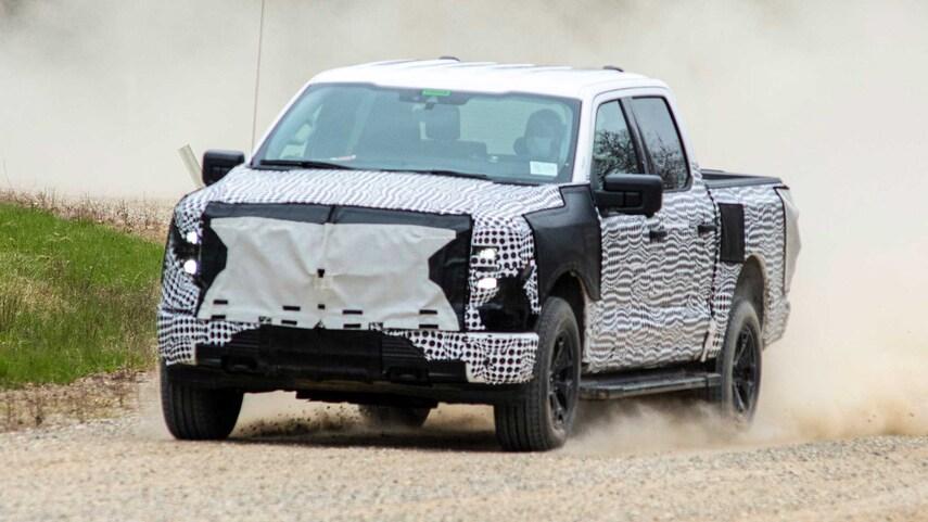 Ford F-150 Lightning MT: F-150 Lightning First Ride Impresses 2022-Ford-F-150-Lightning-electric-prototype-testing-1