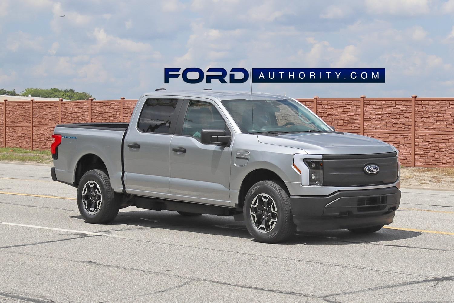 Ford F-150 Lightning ICONIC SILVER F-150 Lightning Photos & Club 2022-Ford-F-150-Lightning-Pro-Iconic-Silver-Real-World-Pictures-Exterior-002