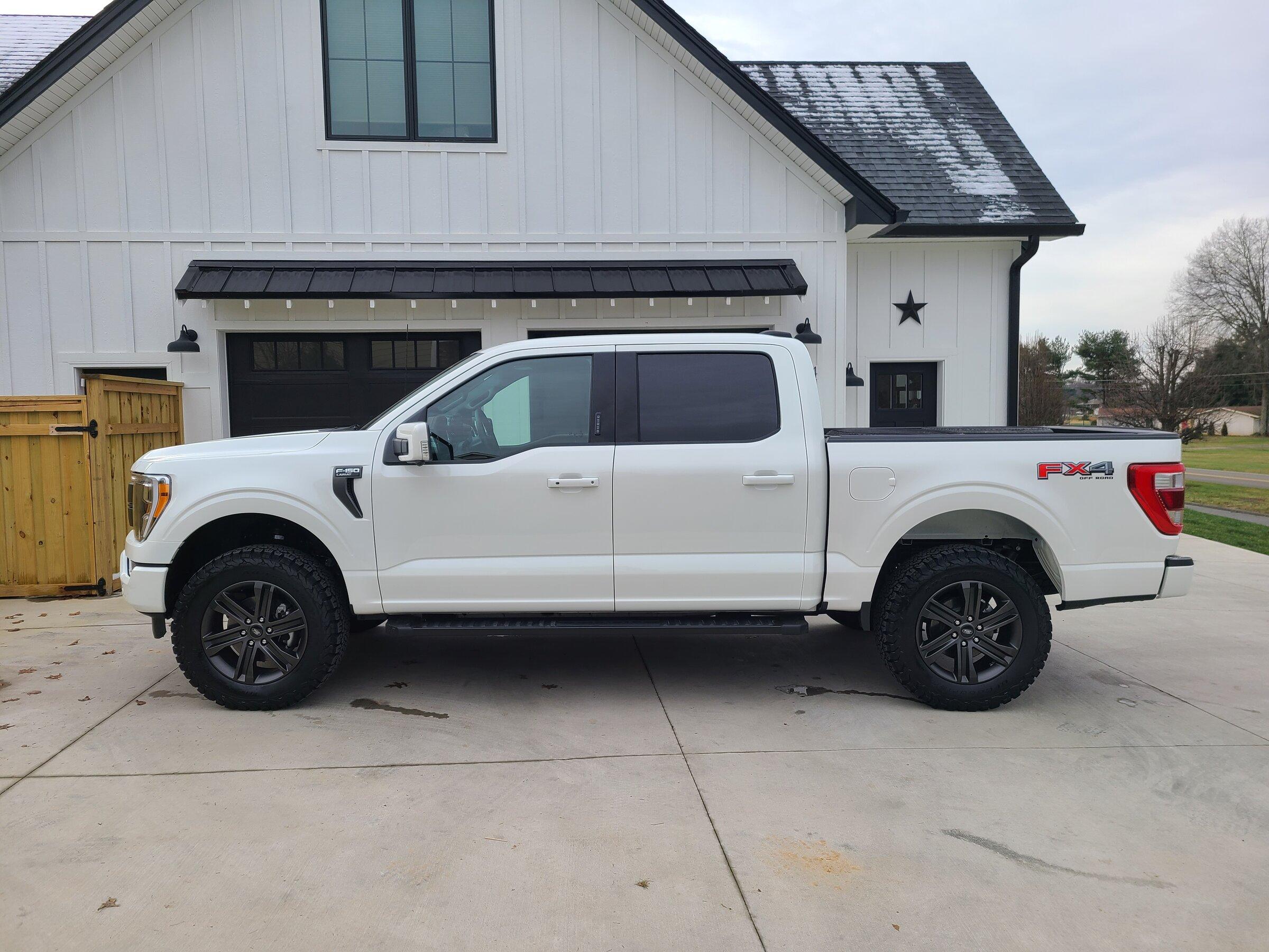 Ford F-150 Lightning Anyone remove rear blocks? 20220105_115826