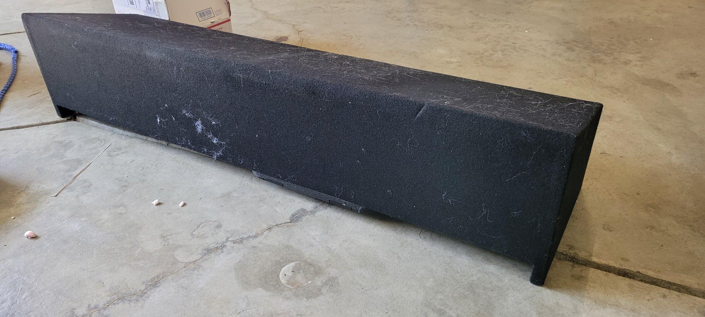 Ford F-150 Lightning Kicker L7S with Supercrew sounds +2 full length box, & LMI seat lift brand new 20220313_112843