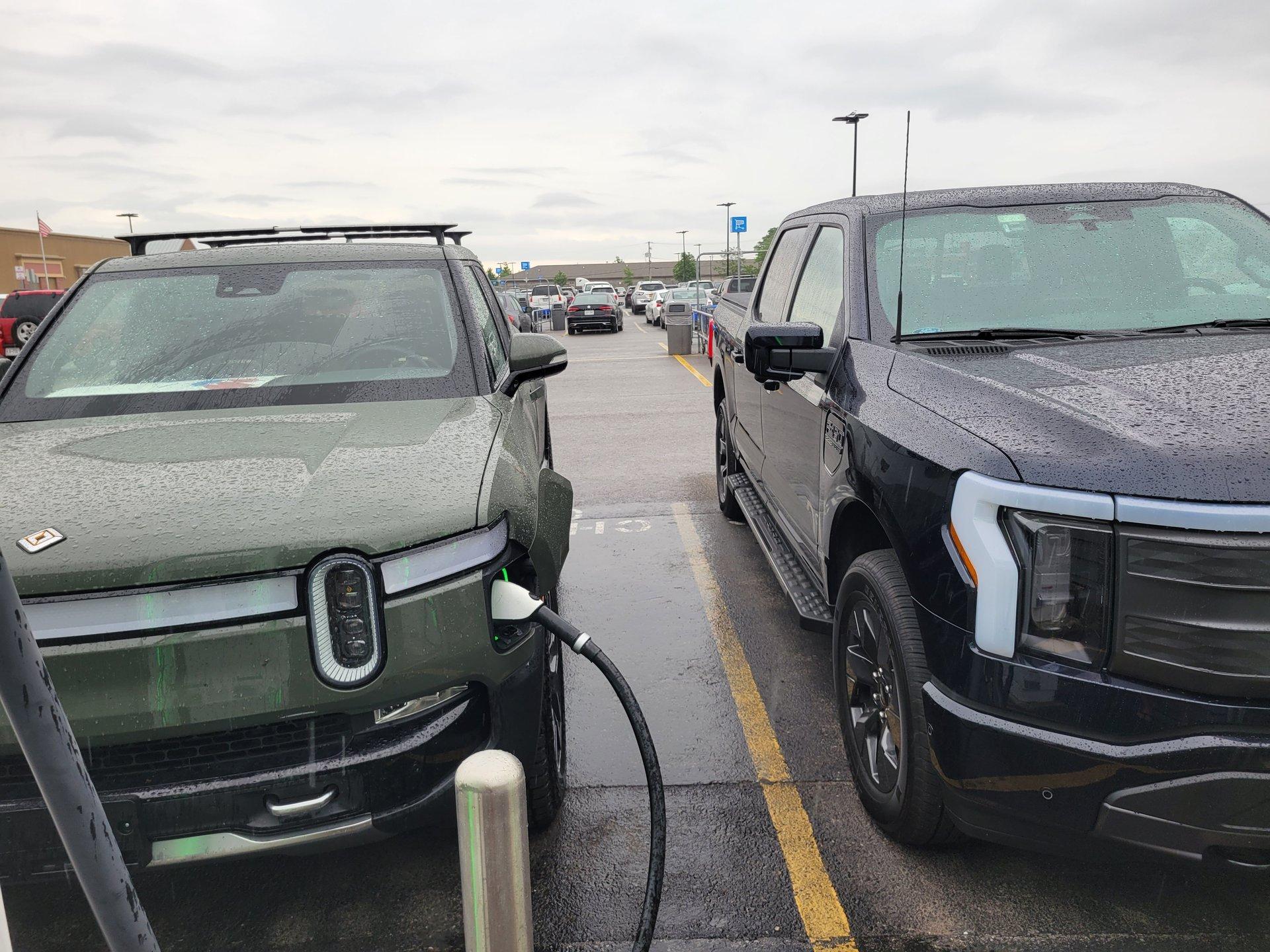 Ford F-150 Lightning Lightning and Rivian charging together 20220612_102430-