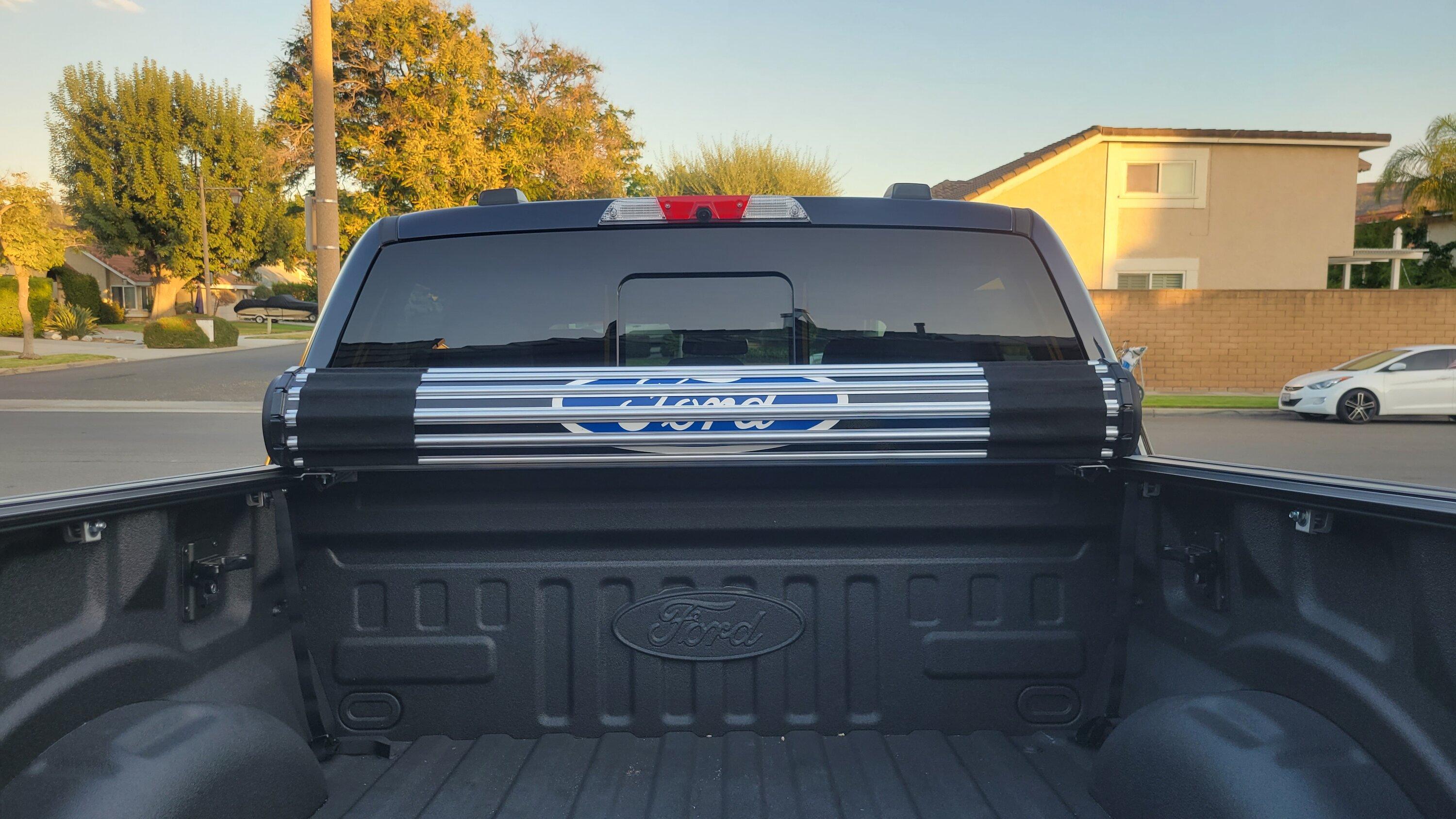 Ford F-150 Lightning Ford Roll-up Tonneau Cover 20220817_190858