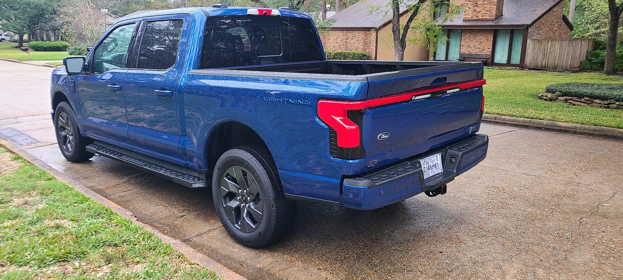 Ford F-150 Lightning FS - 2022 F-150 Lightning Lariat Extended Range (Atlas Blue) - $71,000 20221219_140155