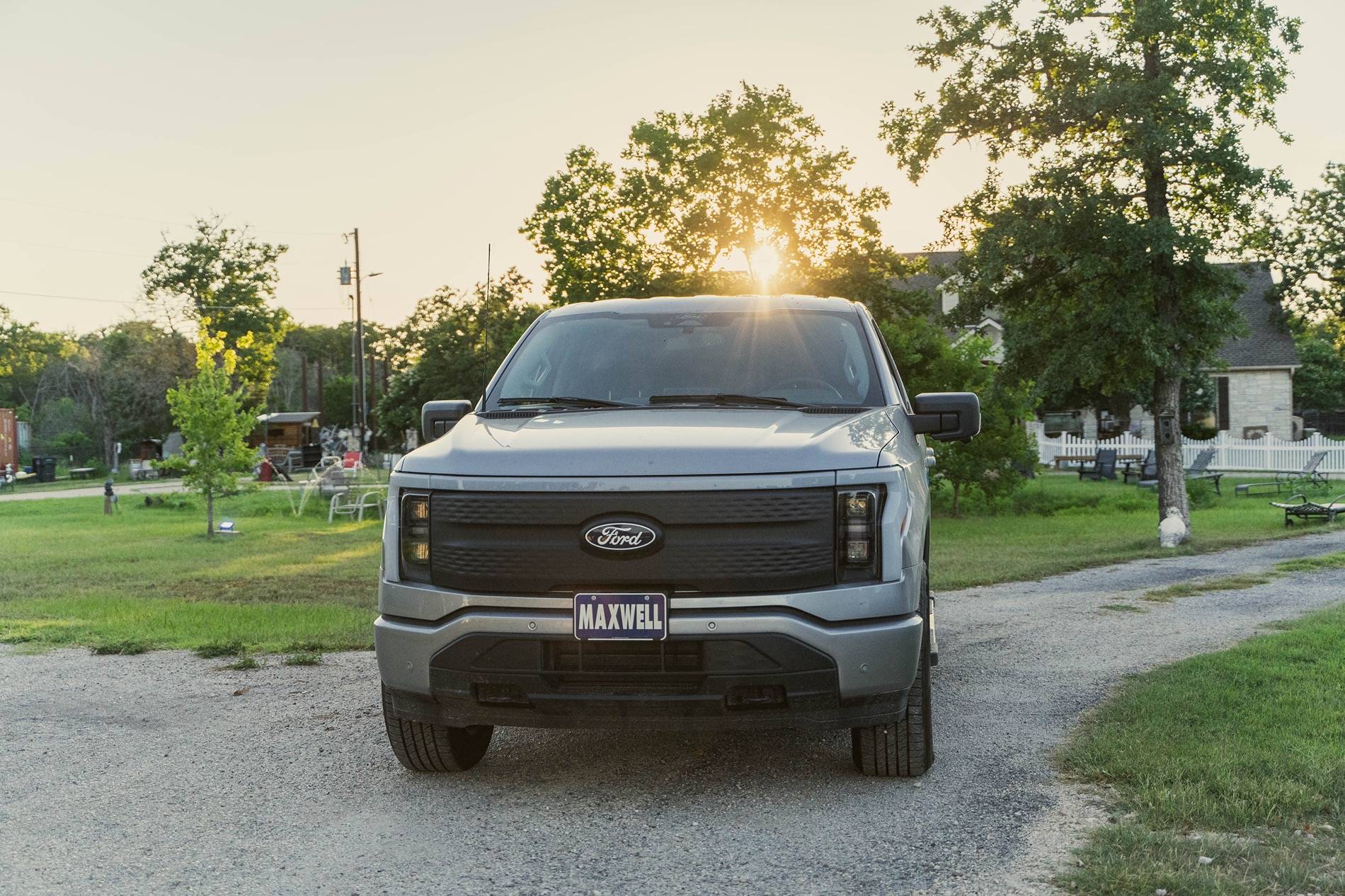 Ford F-150 Lightning 2024 Lightning Flash FS: 1st owner, Low miles, No Mods 2023 Coloardo Visit-132