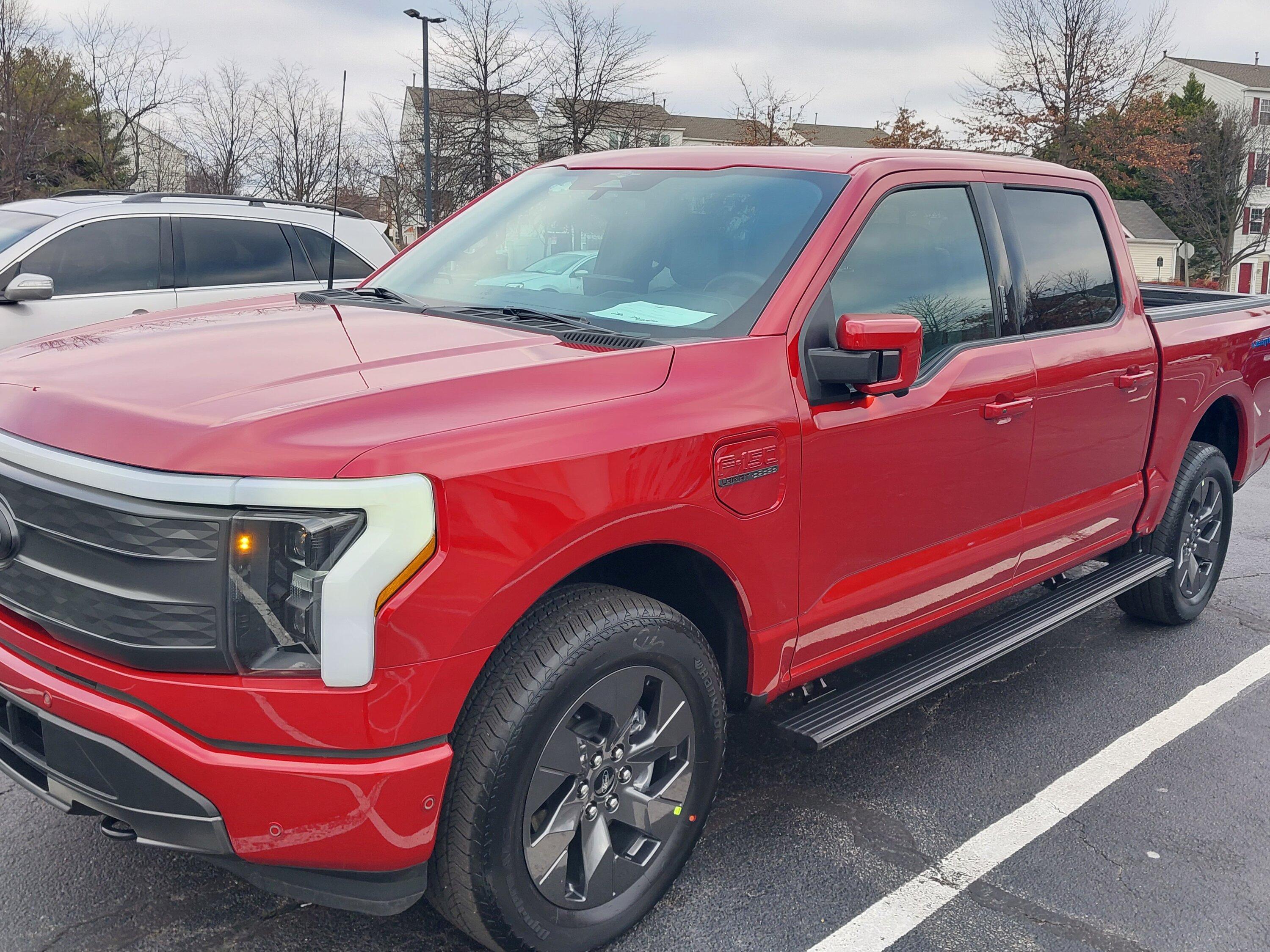 Ford F-150 Lightning ✅ 12/12 Lightning Build Week Group (MY2023) 20230114_152547