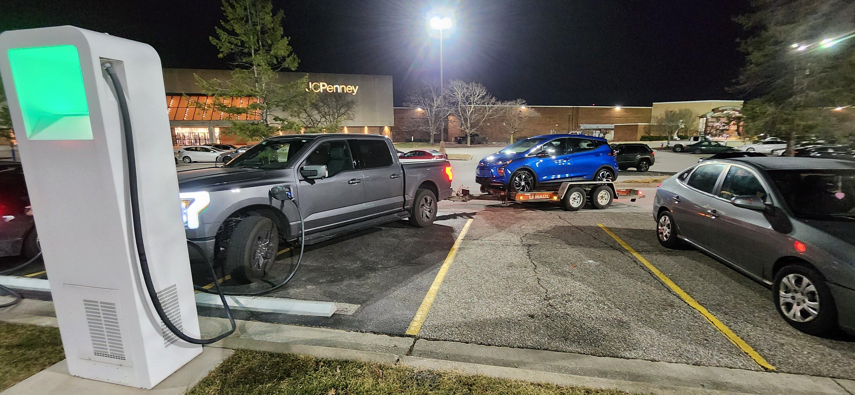 Ford F-150 Lightning Pics of Lightning Trucks Doing Truck Things. Got Any? 📸 20230114_194850