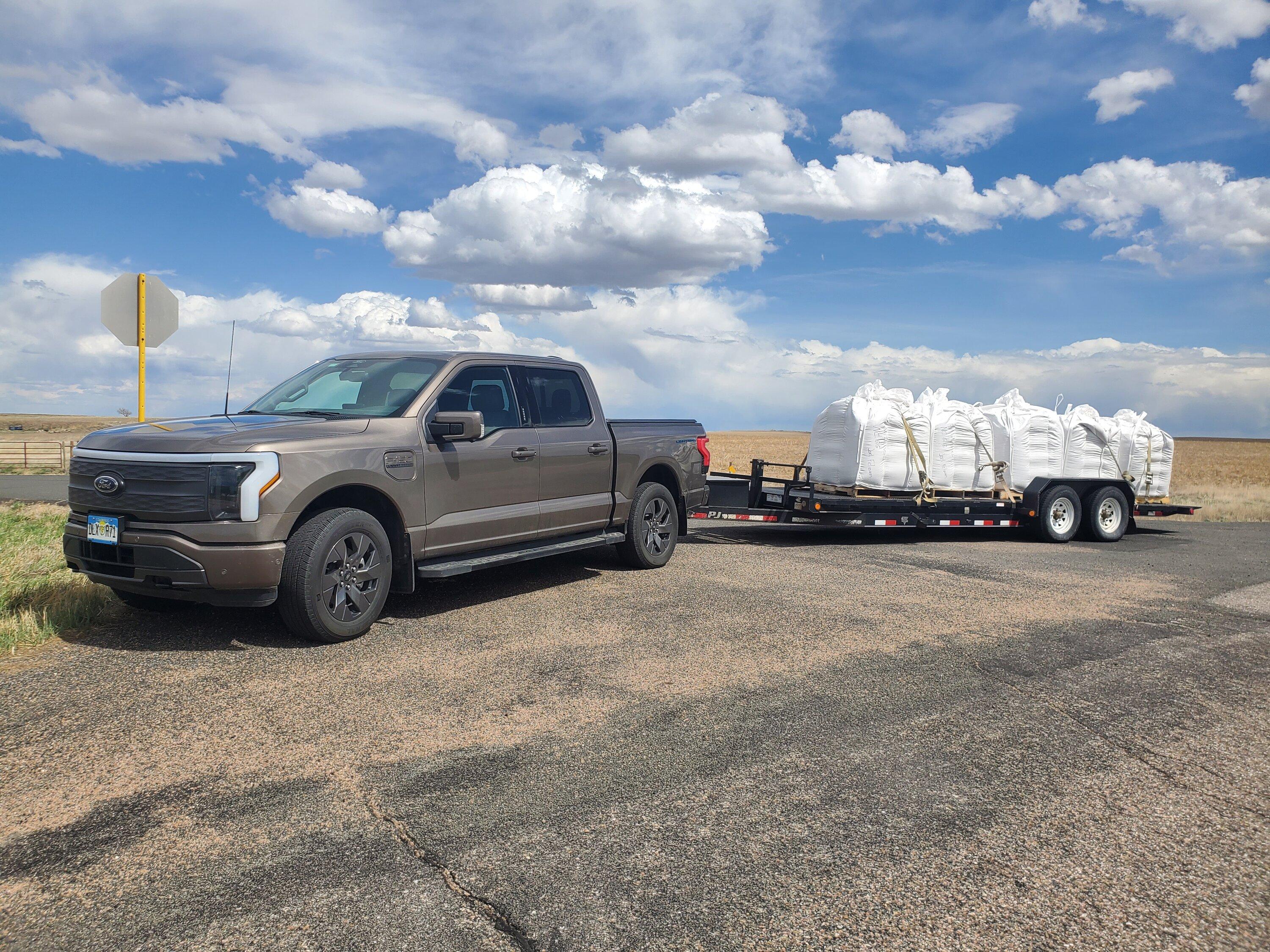 Ford F-150 Lightning Pics of Lightning Trucks Doing Truck Things. Got Any? 📸 20230427_143311