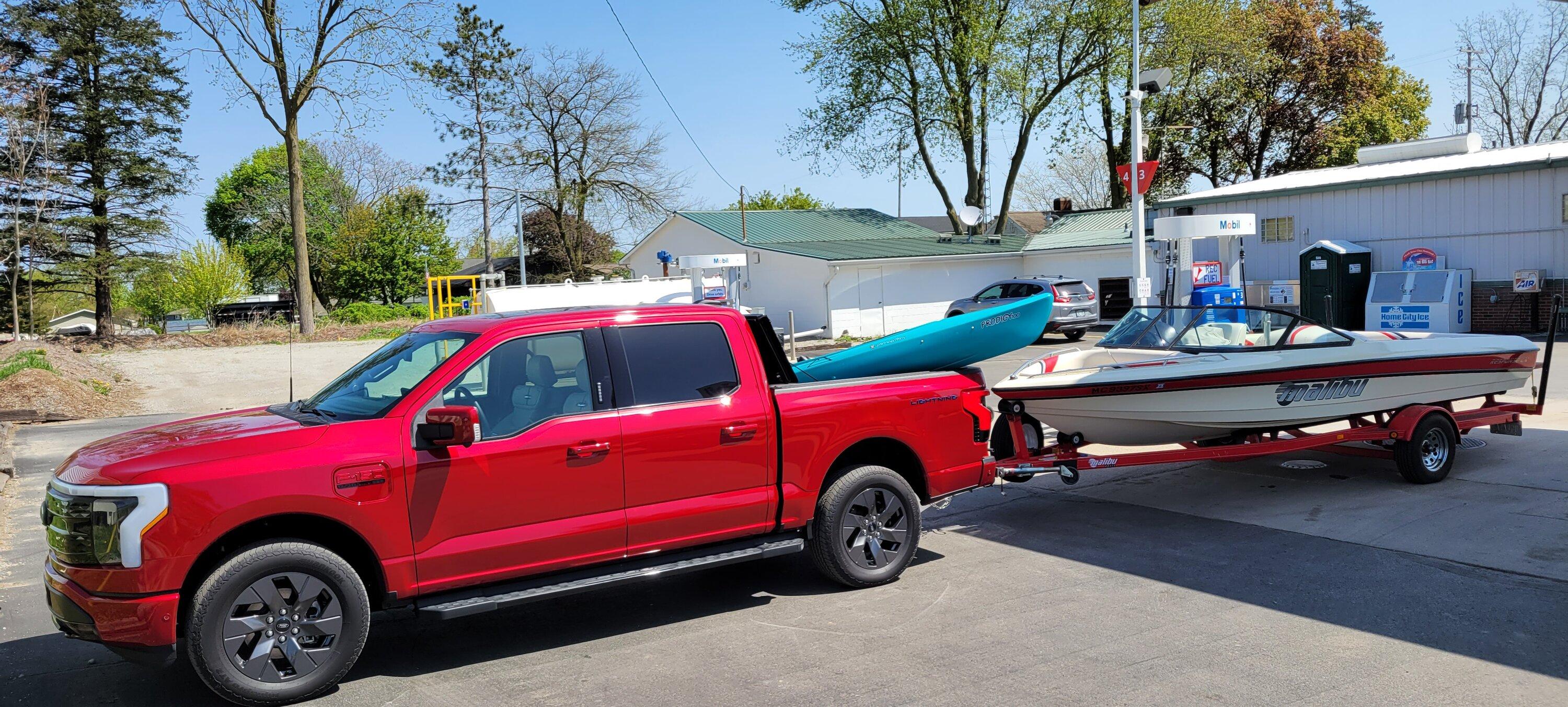 Ford F-150 Lightning RAPID RED F-150 Lightning Photos & Club 20230509_114233