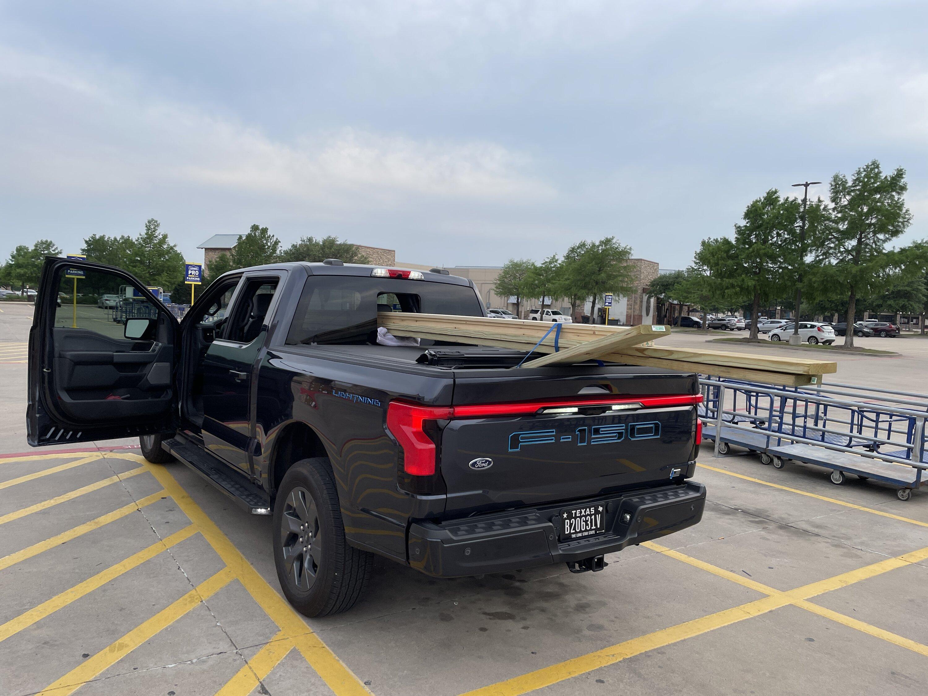 Ford F-150 Lightning Pics of Lightning Trucks Doing Truck Things. Got Any? 📸 20230510_000809798_iOS