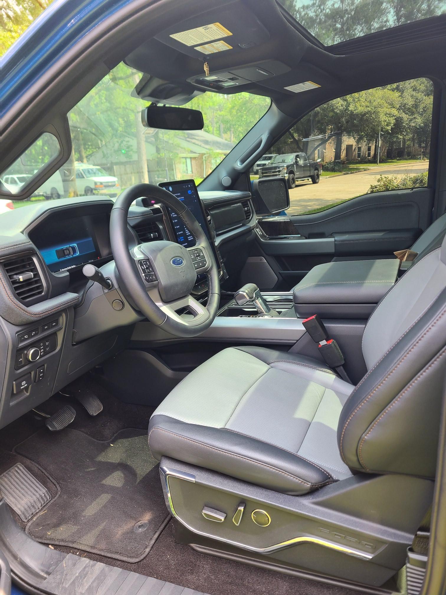 Ford F-150 Lightning FS - 2022 F-150 Lightning Lariat Extended Range (Atlas Blue) - $71,000 20230511_151147