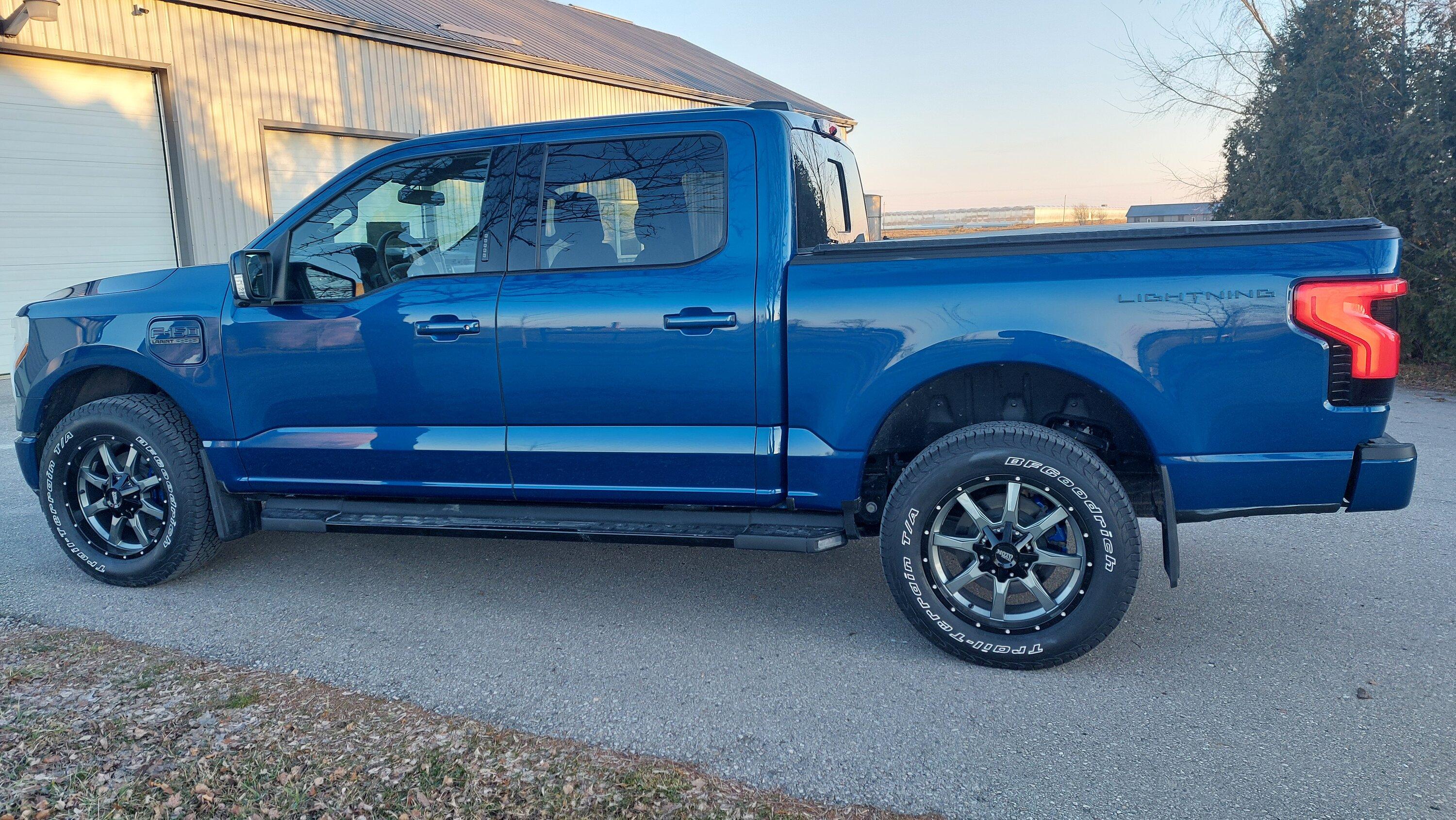 Ford F-150 Lightning New Wheels and Tires! 20240212_172231[1]