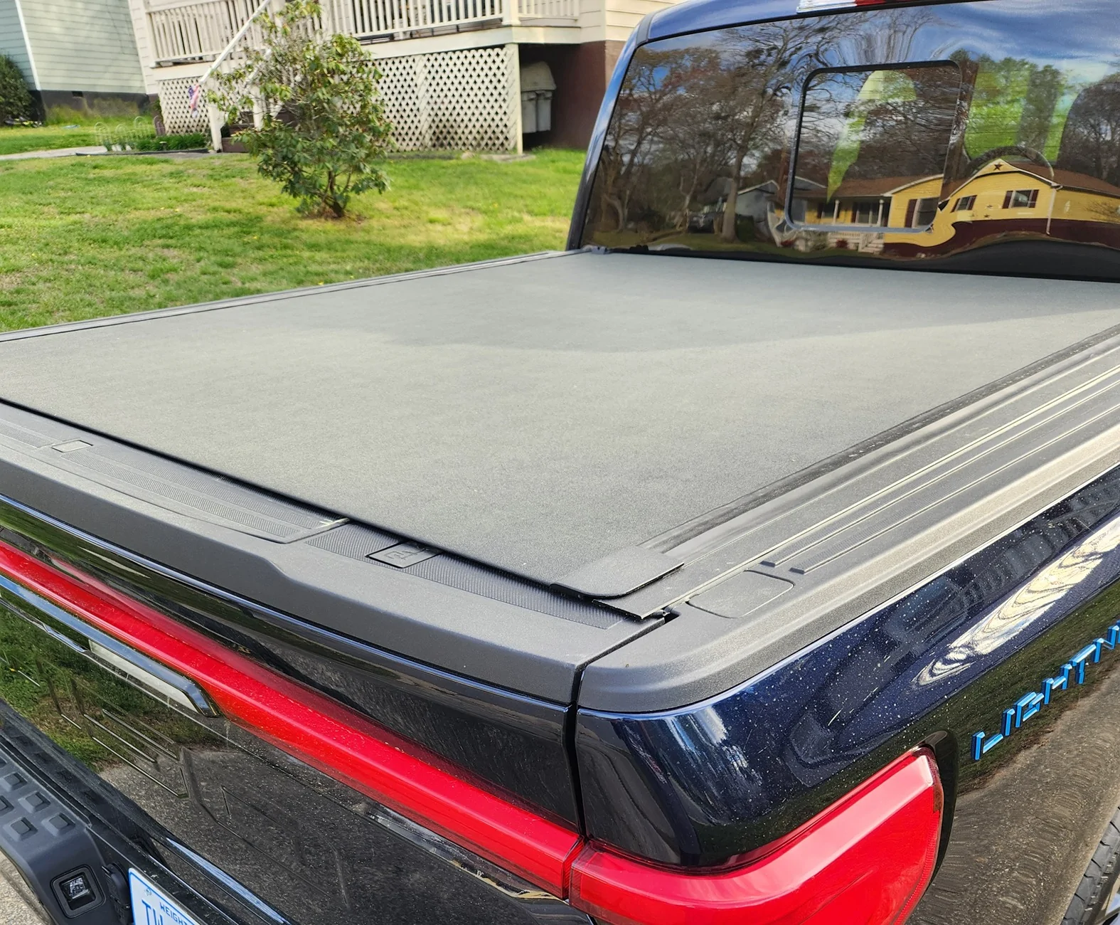 Ford F-150 Lightning Yes....asking about Tonneau cover (another one). But I know what I want, so it should be easier 20240323_173542
