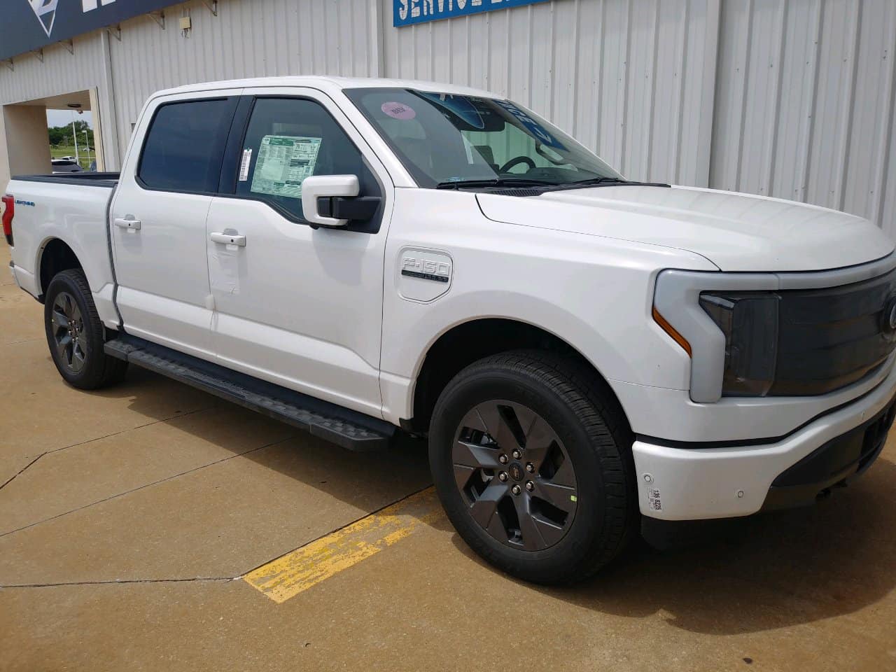 Ford F-150 Lightning OXFORD WHITE F-150 Lightning Photos & Club 285207879_10105764096072501_2251365207069973306_n