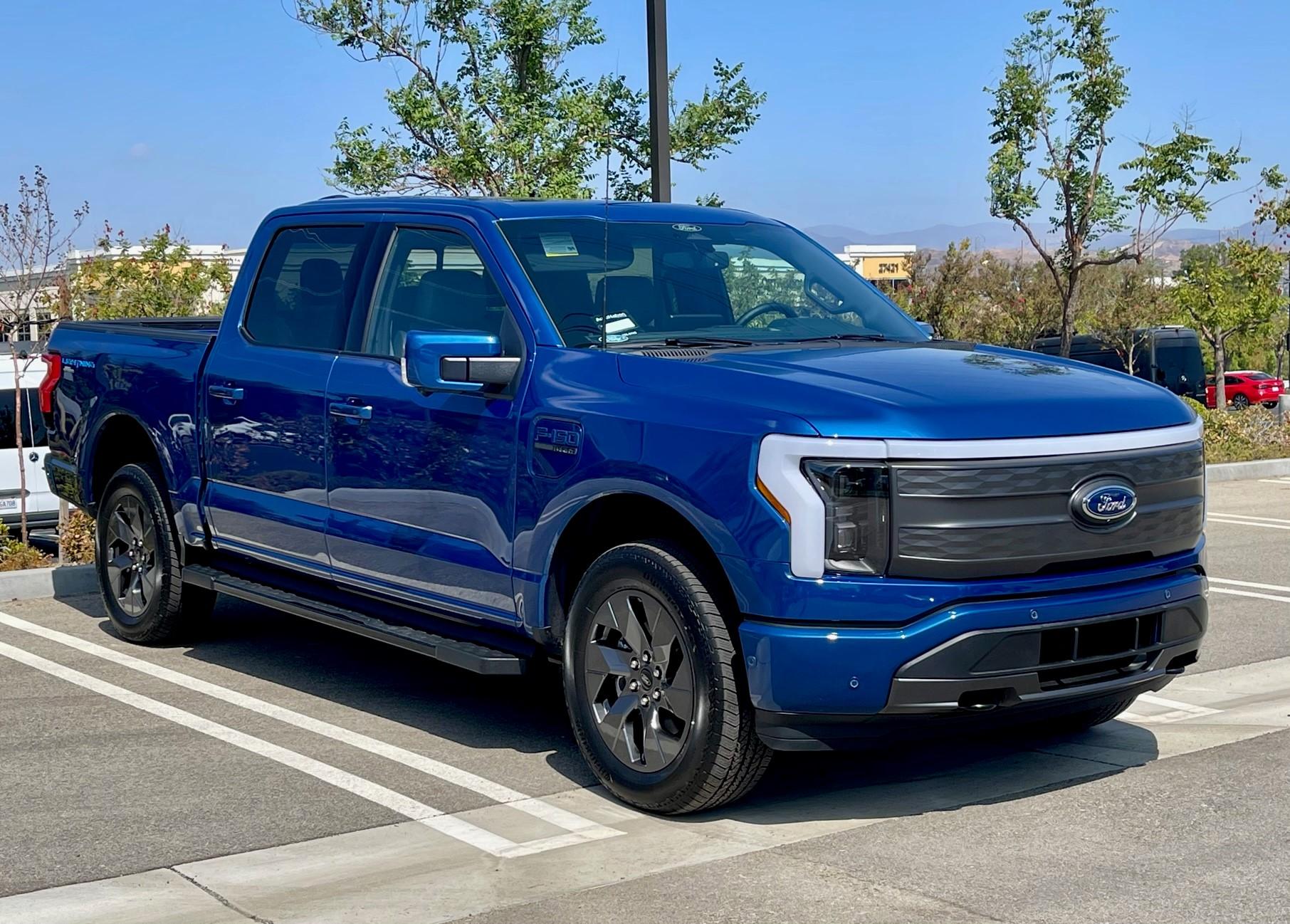 Ford F-150 Lightning Atlas Blue Lariat w/ Extended Range Southern California 100K OBO 3