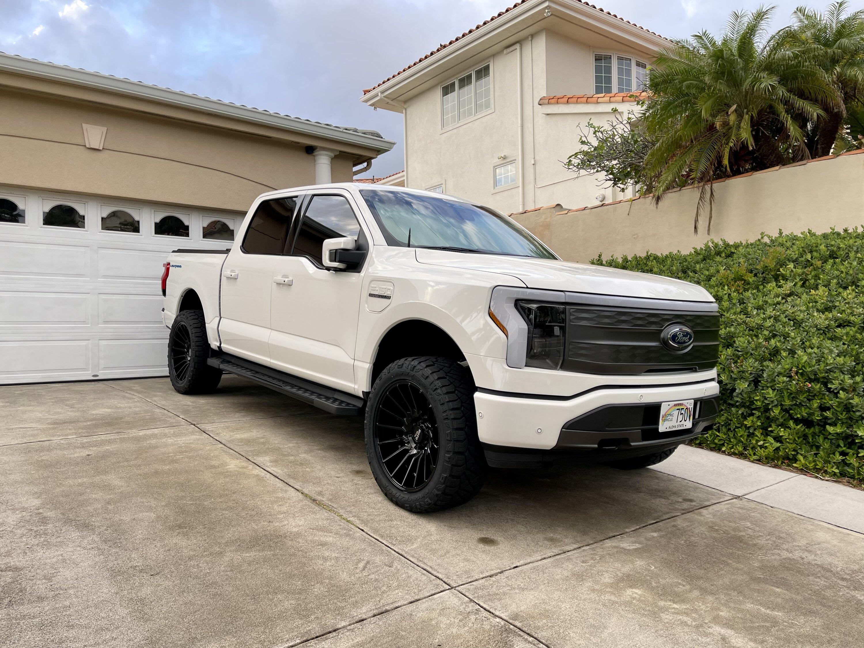 Ford F-150 Lightning STAR WHITE F-150 Lightning Photos & Club 33C214A0-31BE-4F0F-B490-1CEC7192D35F