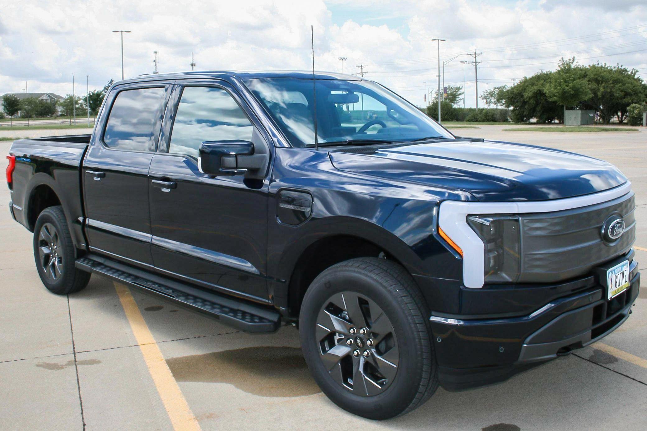 Ford F-150 Lightning ANTIMATTER BLUE F-150 Lightning Photos & Club 3zWjLGLz-1SQ7witkP2-00v2qsUnhh