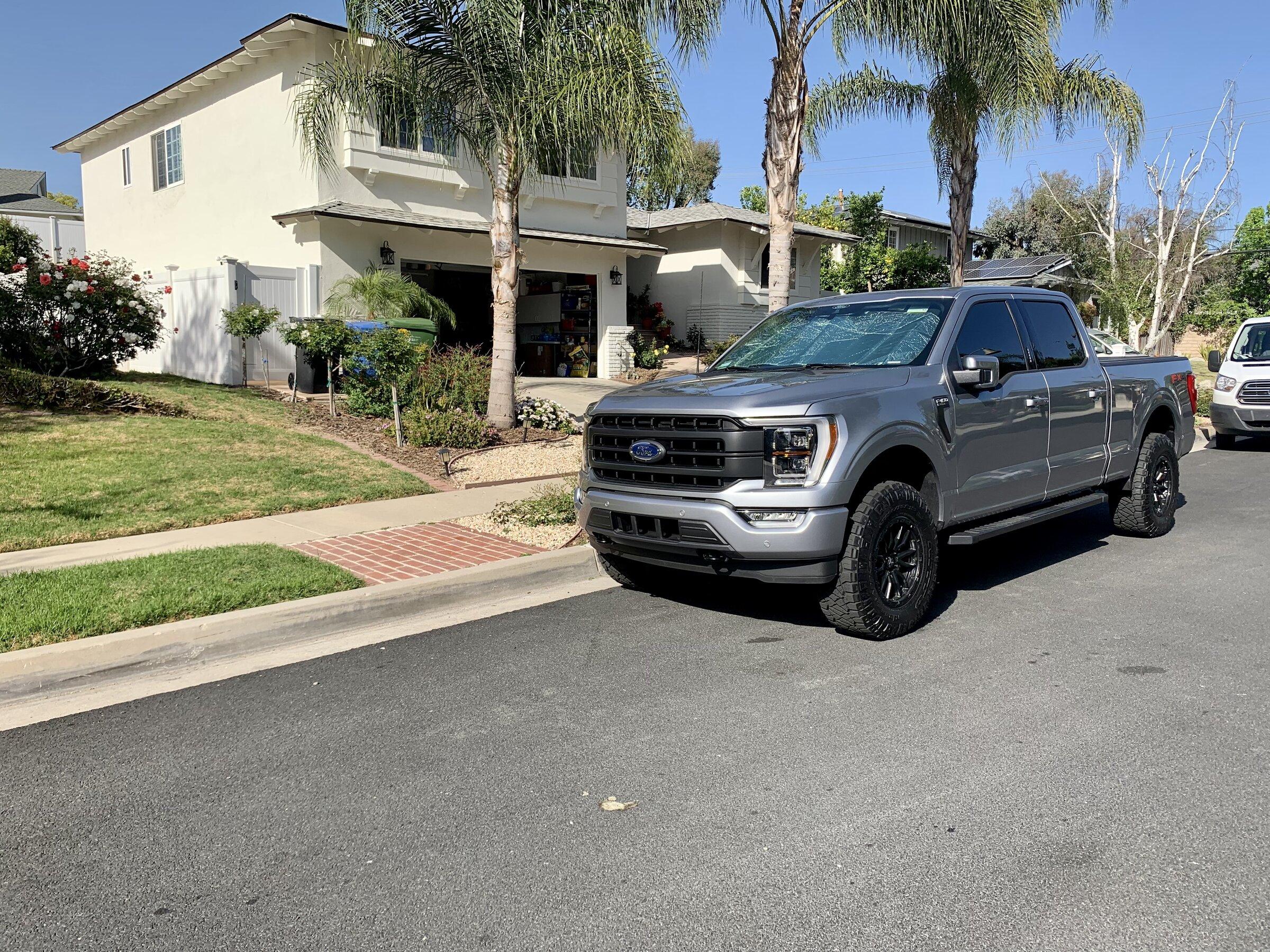 Ford F-150 Lightning Did Falcon sport/haul shocks. Couple pics. 48F68C01-10CC-42CE-8507-8CFDD7A733A0