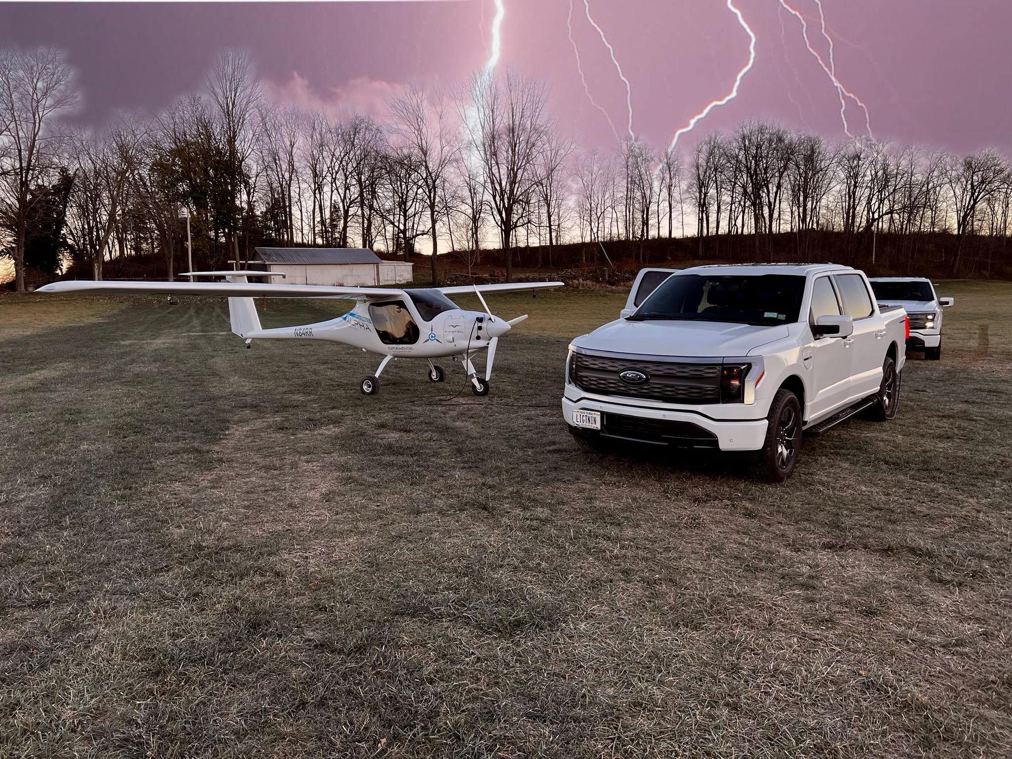 Ford F-150 Lightning Pics of Lightning Trucks Doing Truck Things. Got Any? 📸 507B1F59-F2A2-440D-87AD-06868A5EF91E