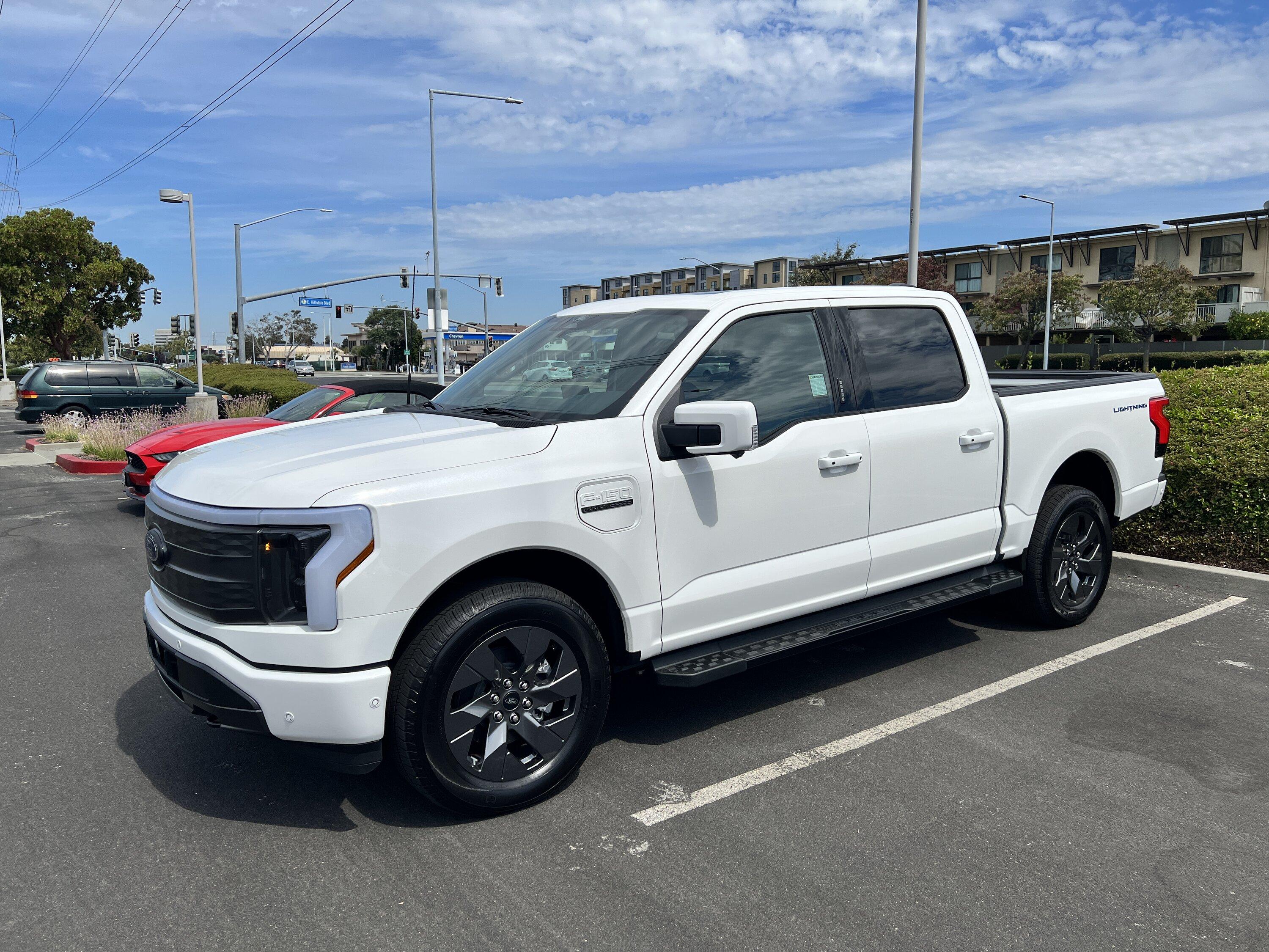 Ford F-150 Lightning ✅ 5/16 Lightning Build Week Group 515B11AD-B8F0-4EBA-B573-37A4BFFDECA7