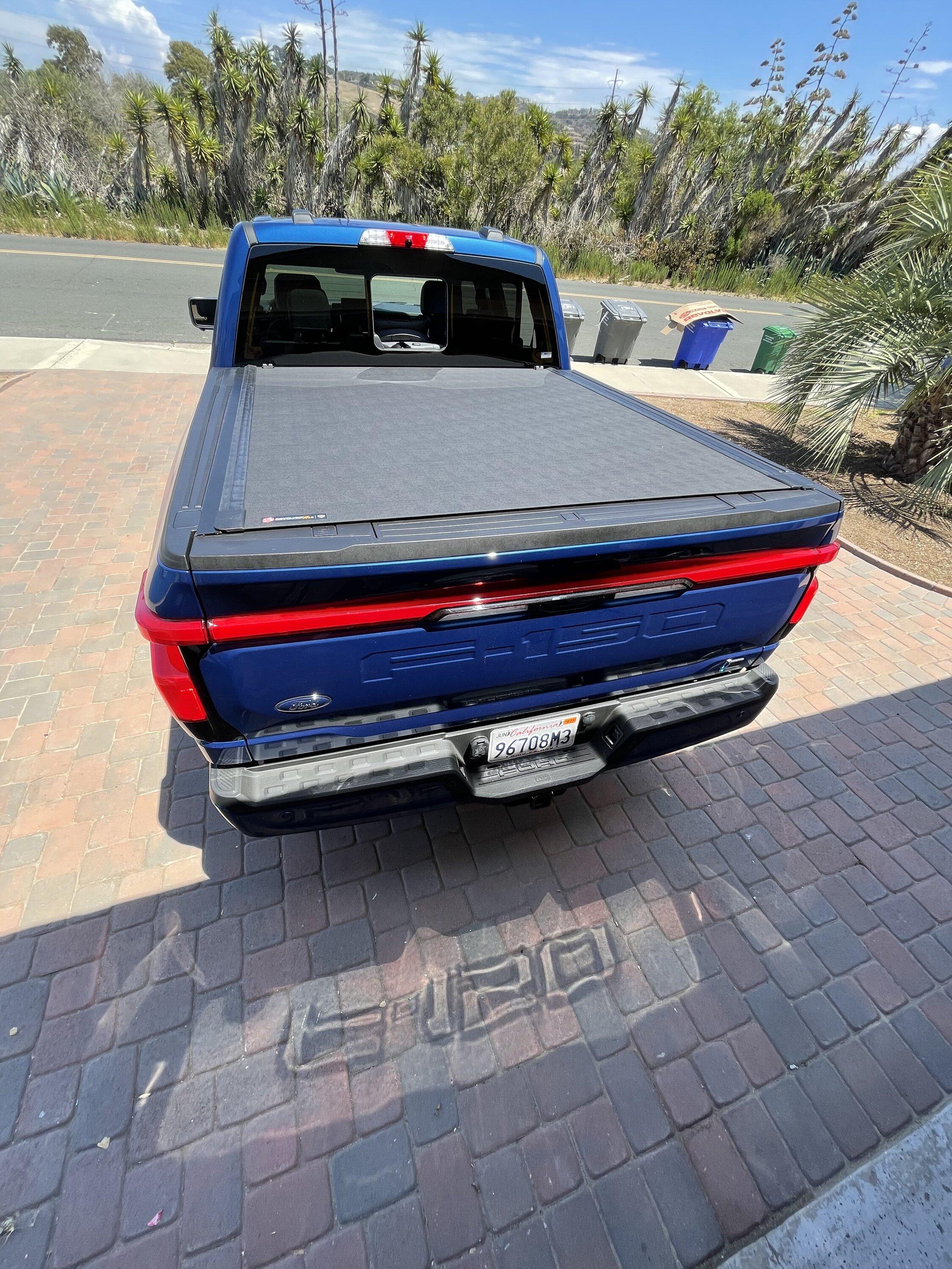 Ford F-150 Lightning BAK Revolver X4s Tonneau Cover 55123182-D367-46A0-BA8A-0C5181ACD3DF