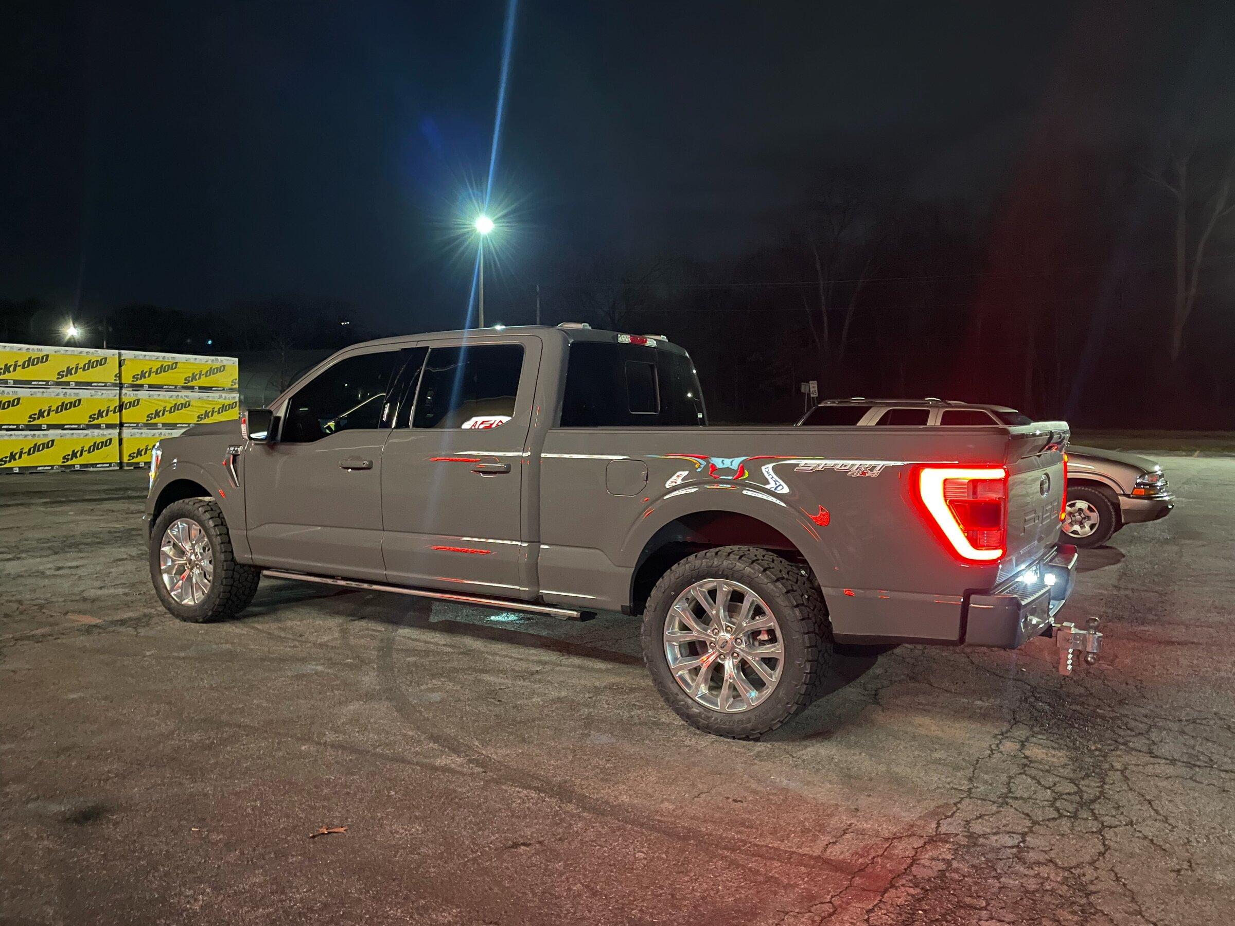 Ford F-150 Lightning Will 34s fit on a reverse leveled truck? 5561C8CA-757A-4CC5-B2A7-4F028D8B8AEE